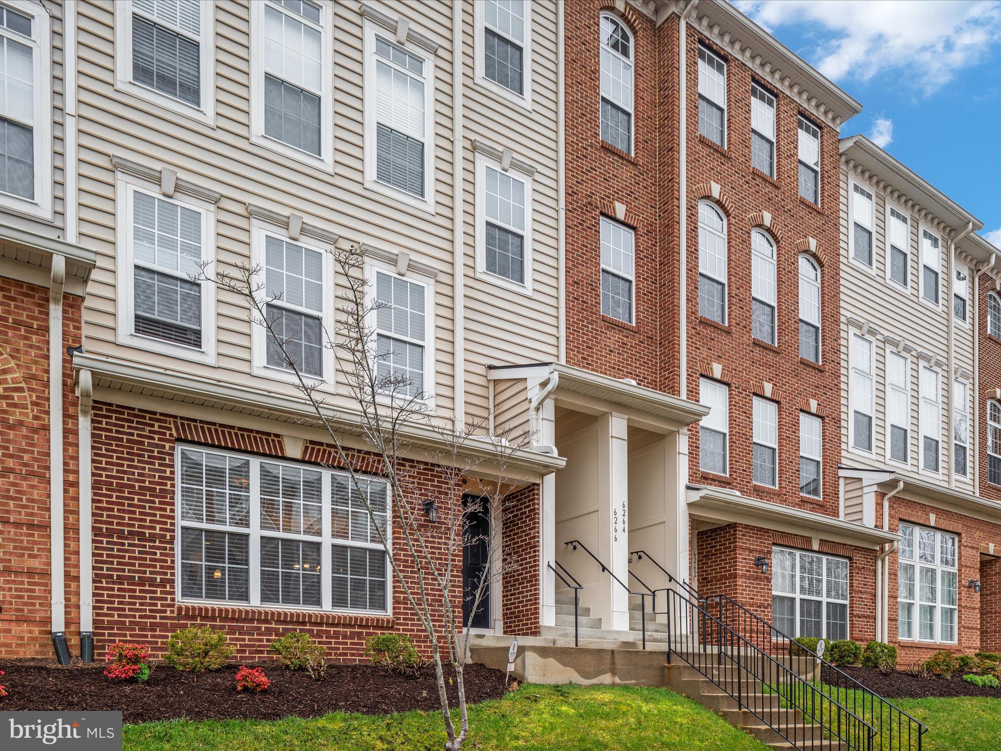 MARKET CENTER CONDOMINIUM - Residential