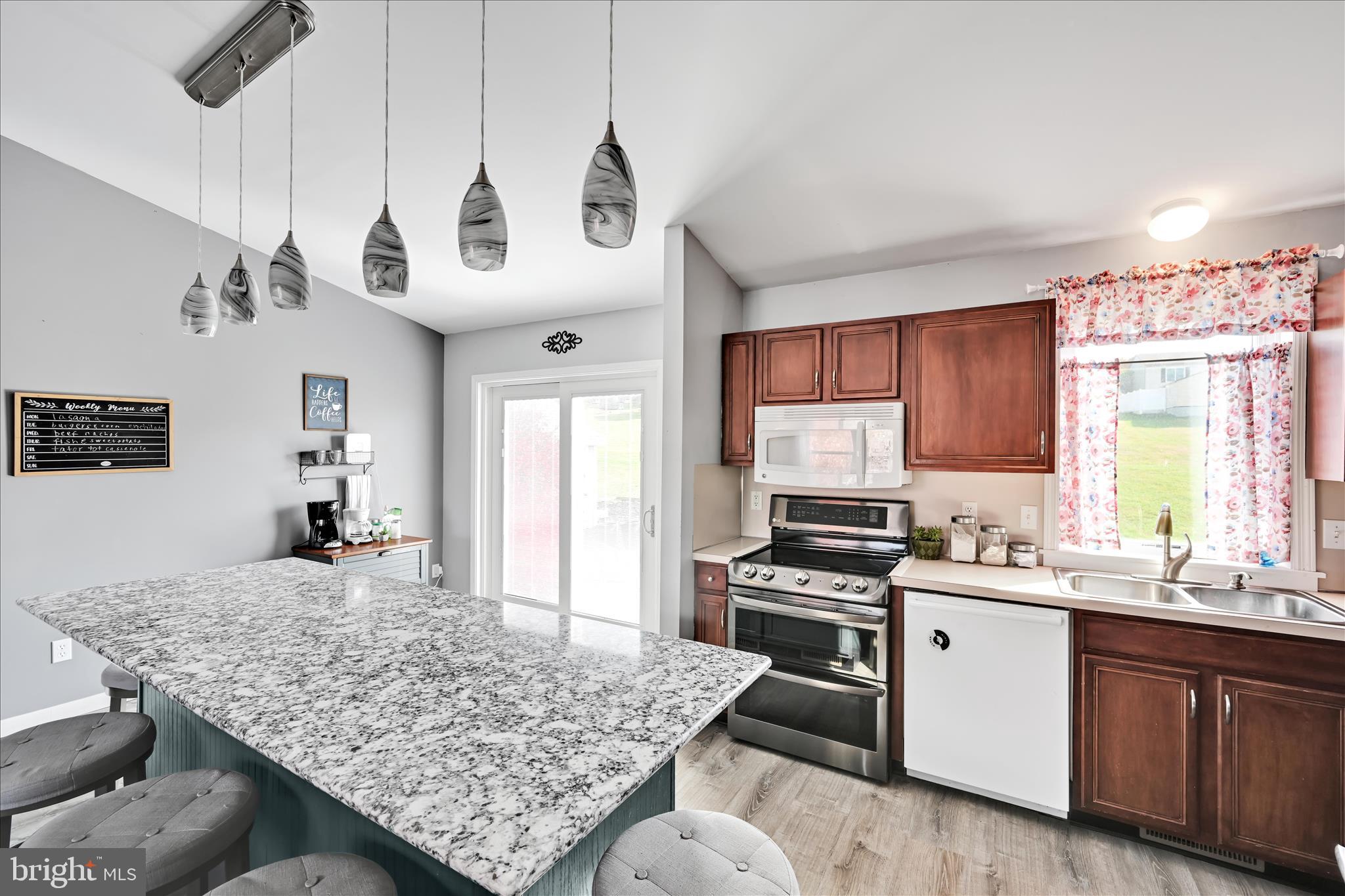 DEERFIELD NORTH - Residential