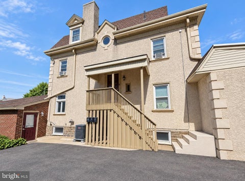 Condo For Rent - 815 Fayette Street #2<br/> Montgomery County, CONSHOHOCKEN, PA 19428