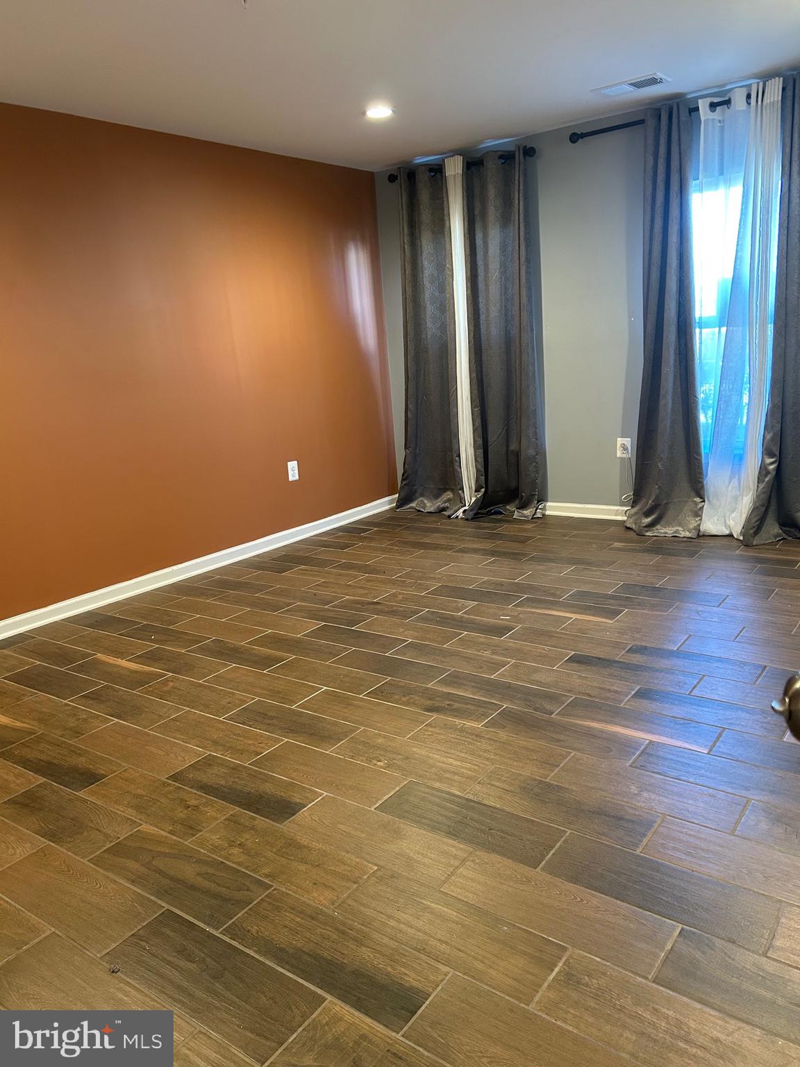 BEECH TREE EAST VILLAGE - Residential Lease