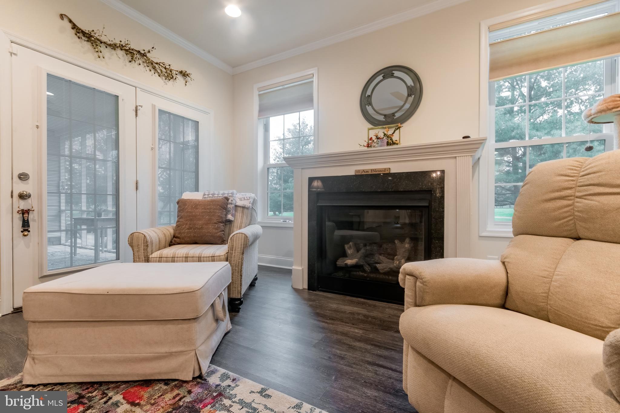 LOCUST HILL - Residential