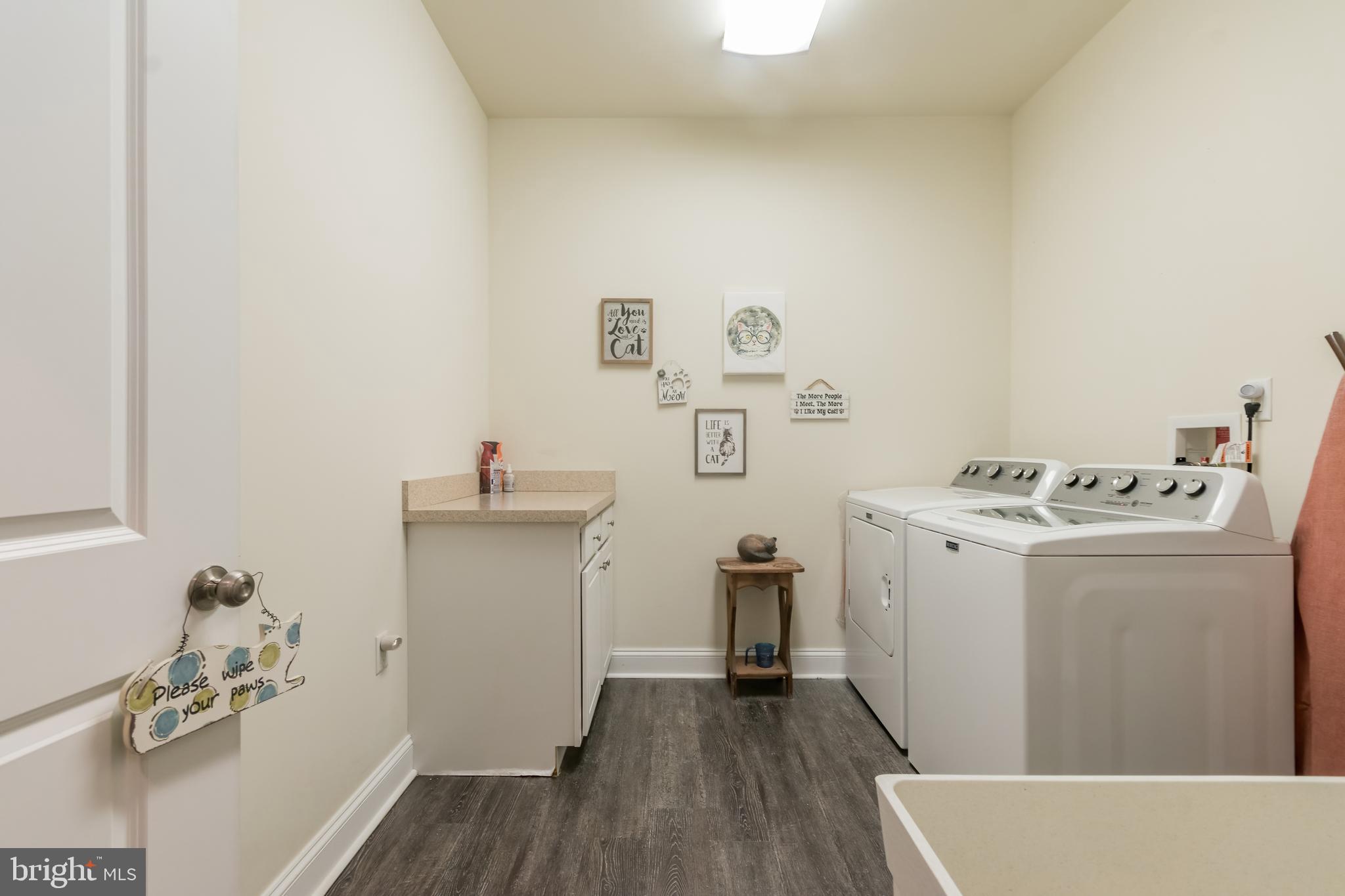 LOCUST HILL - Residential