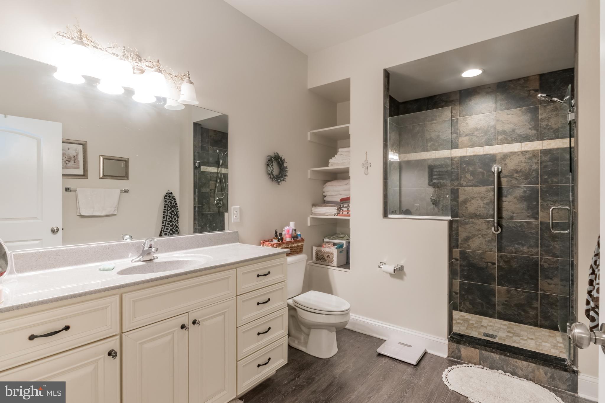 LOCUST HILL - Residential