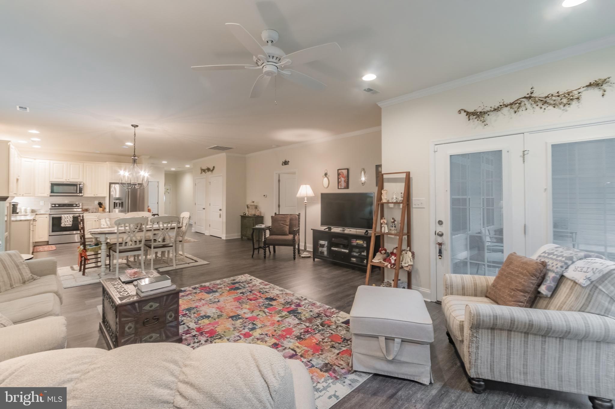 LOCUST HILL - Residential