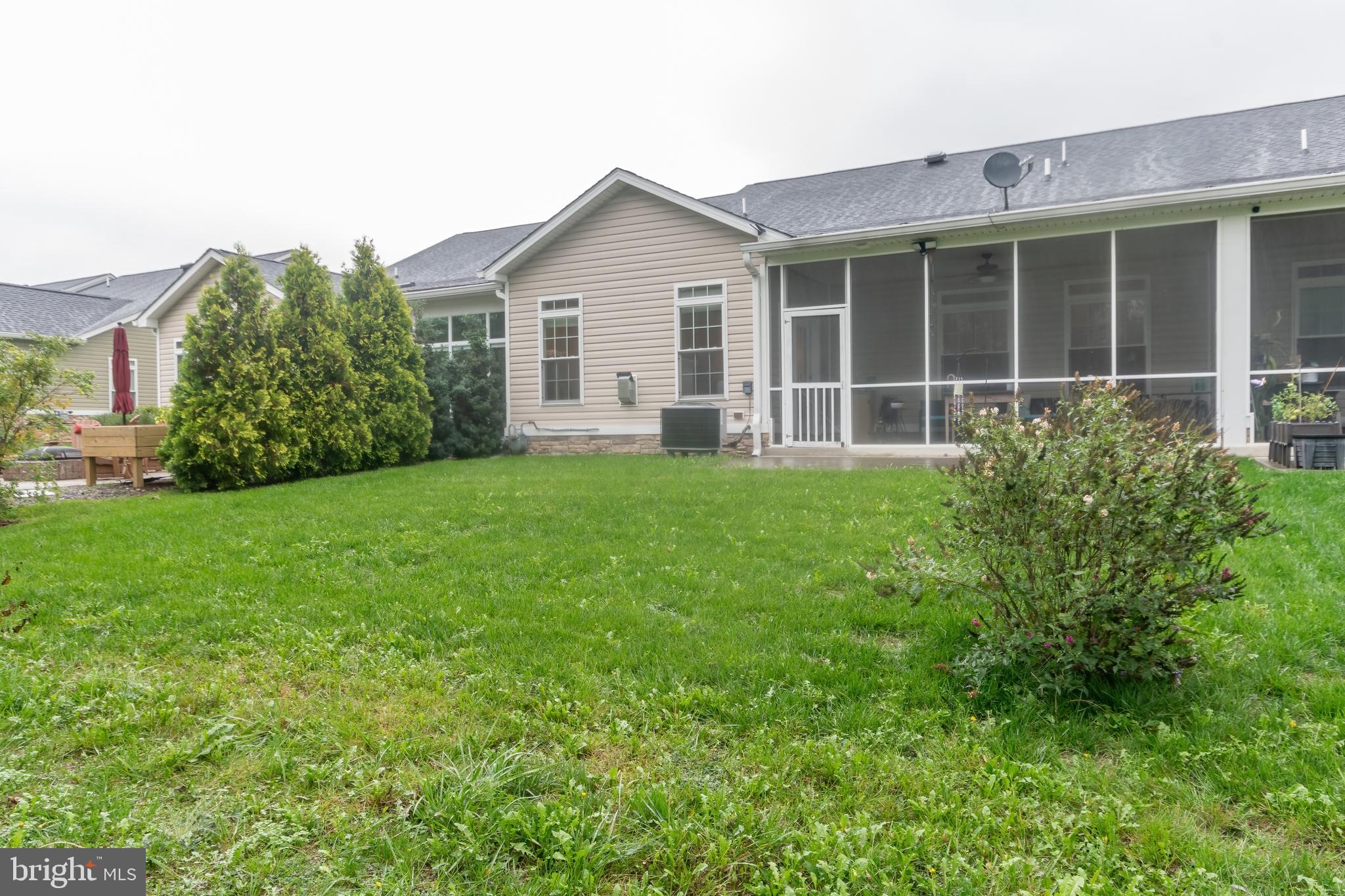 LOCUST HILL - Residential