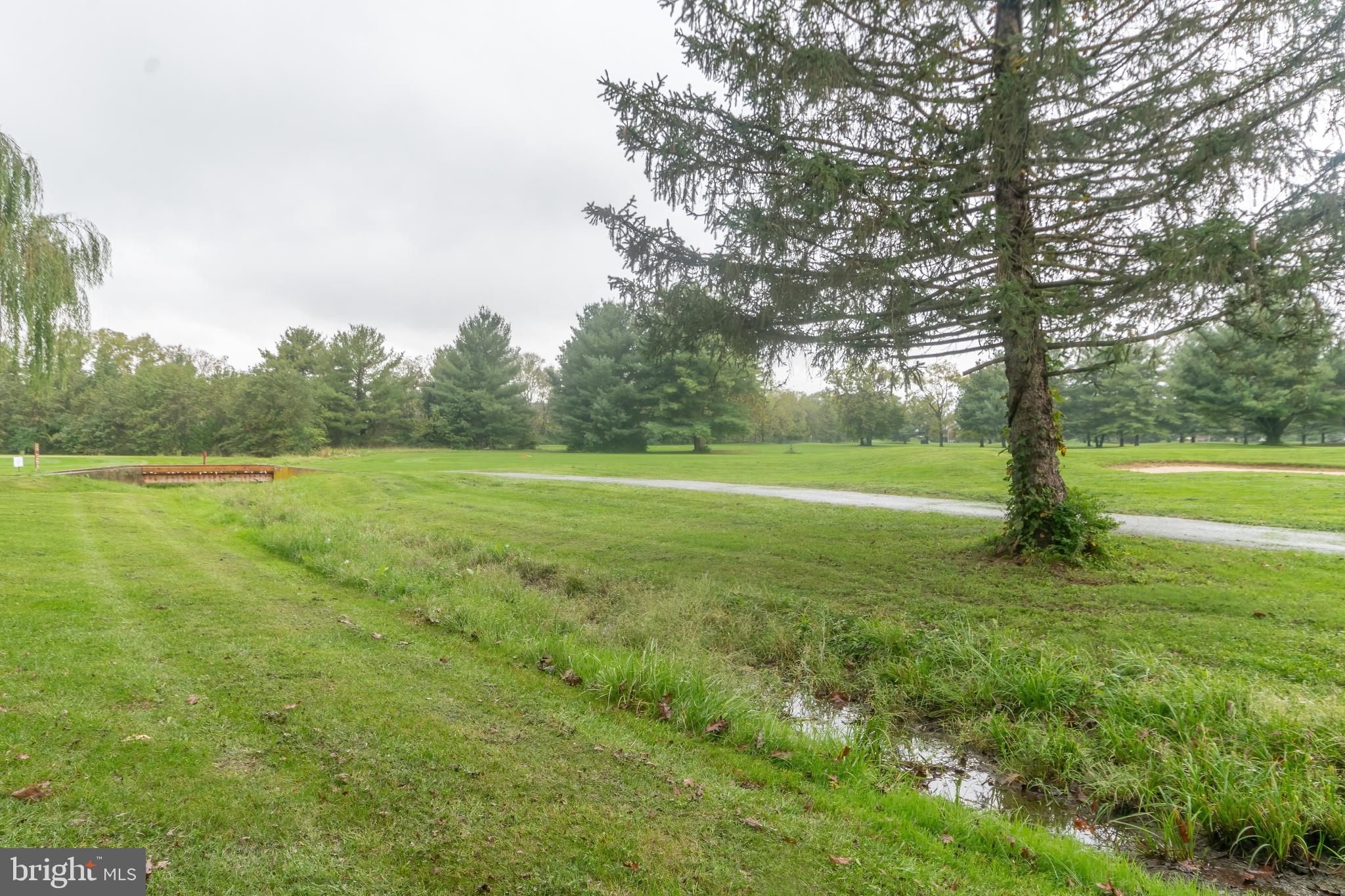 LOCUST HILL - Residential