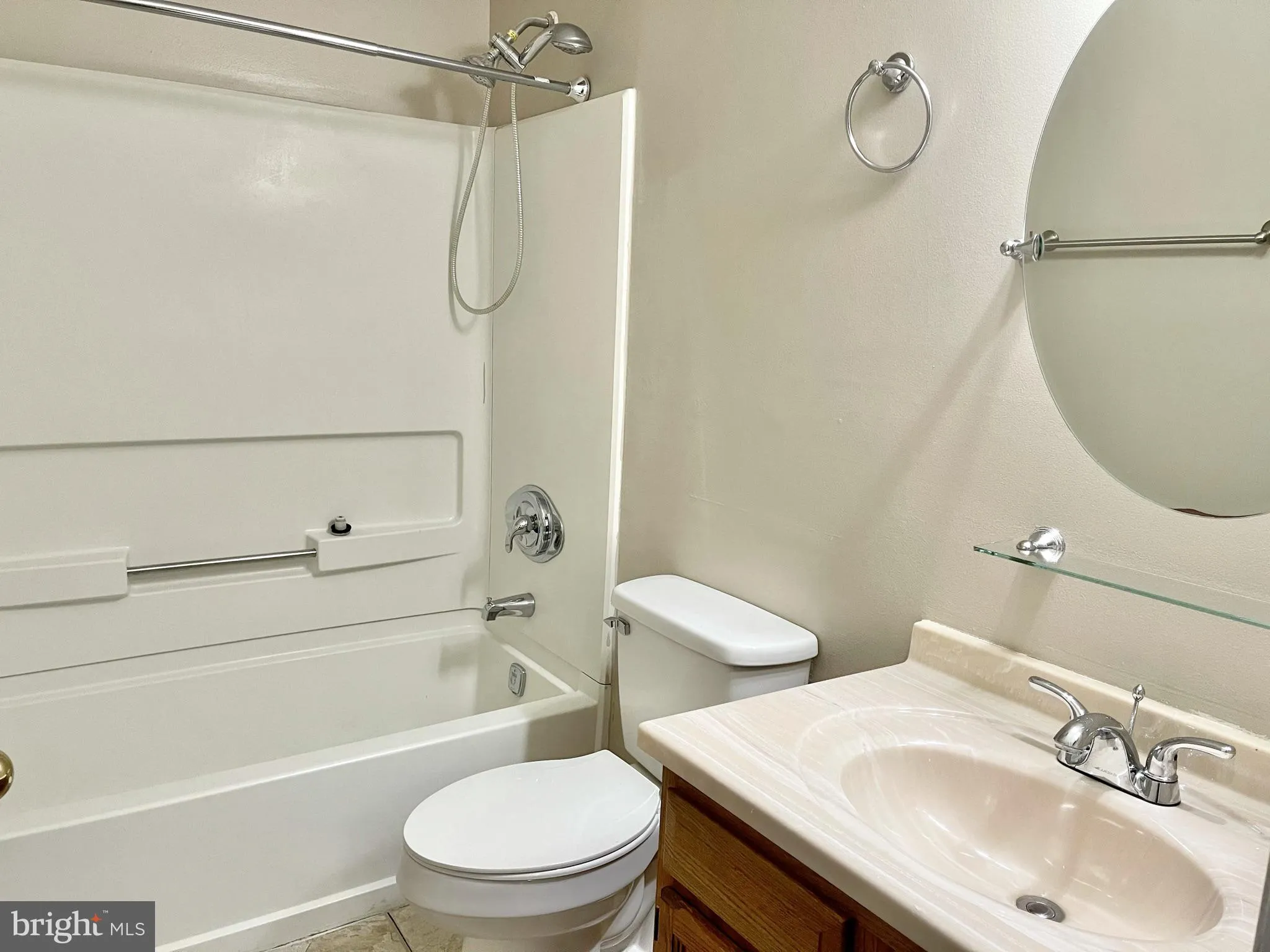 Princeton, New Jersey 08540, United States, 2 Bedrooms Bedrooms, ,2 BathroomsBathrooms,Residential,Contingent,123050