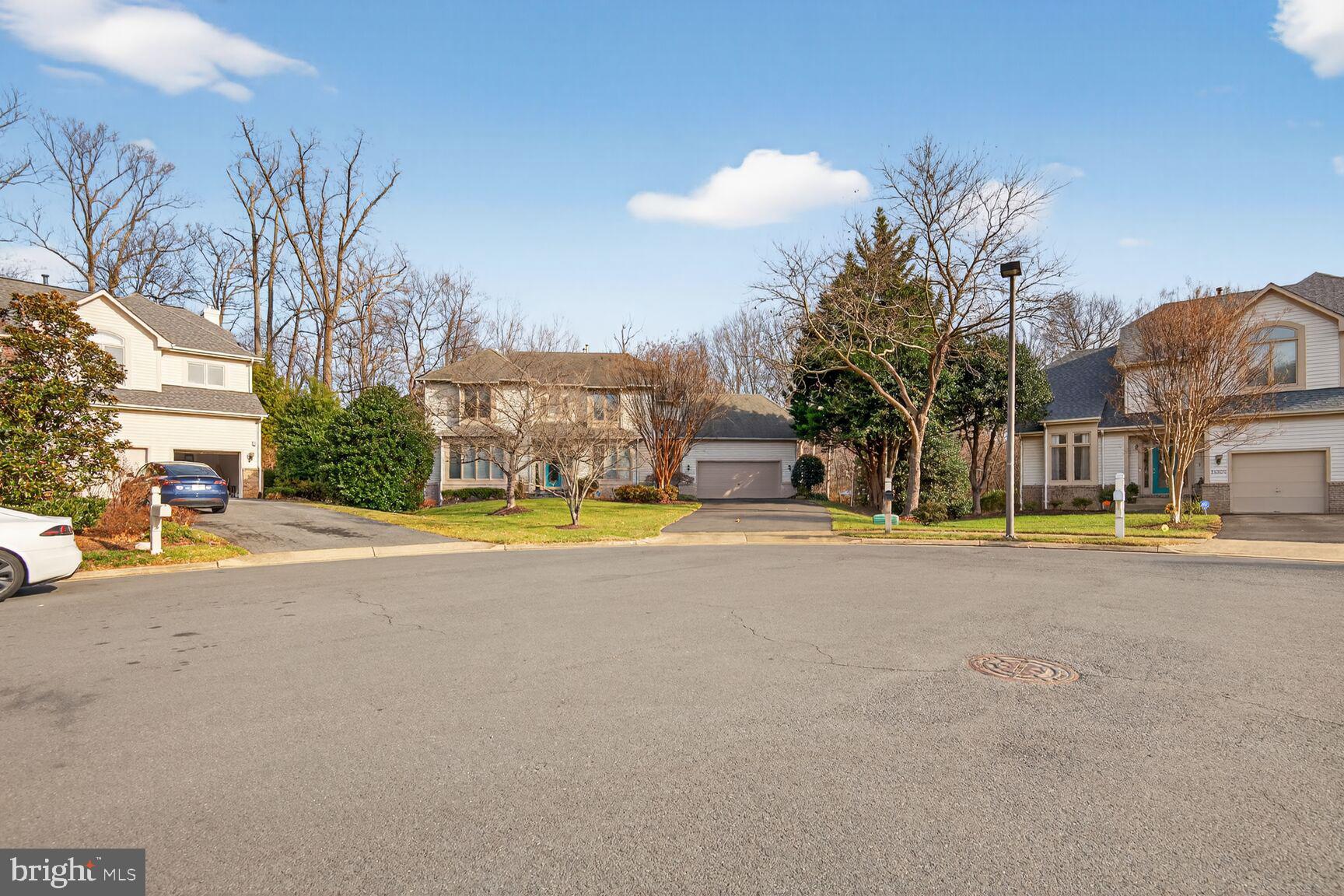 RESTON - Residential