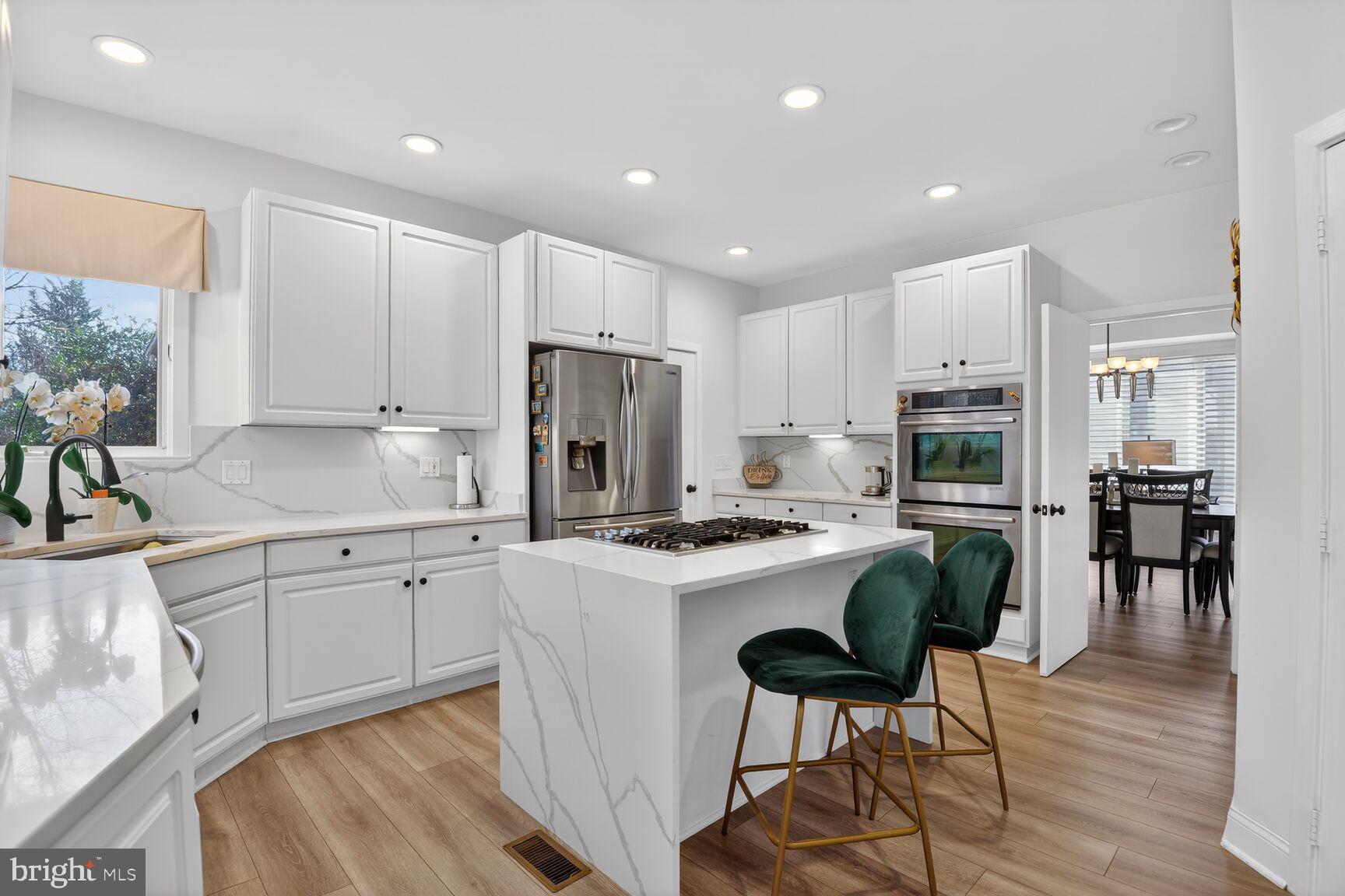 RESTON - Residential