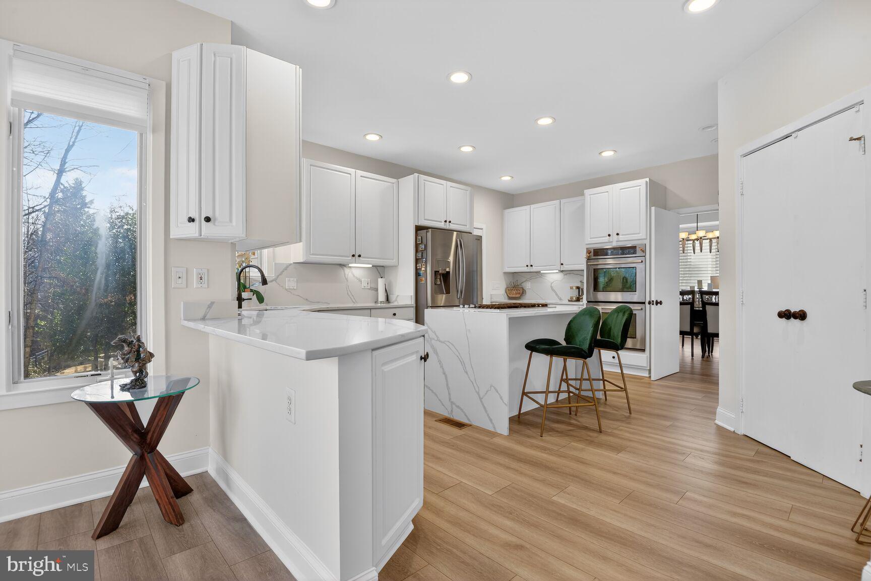 RESTON - Residential