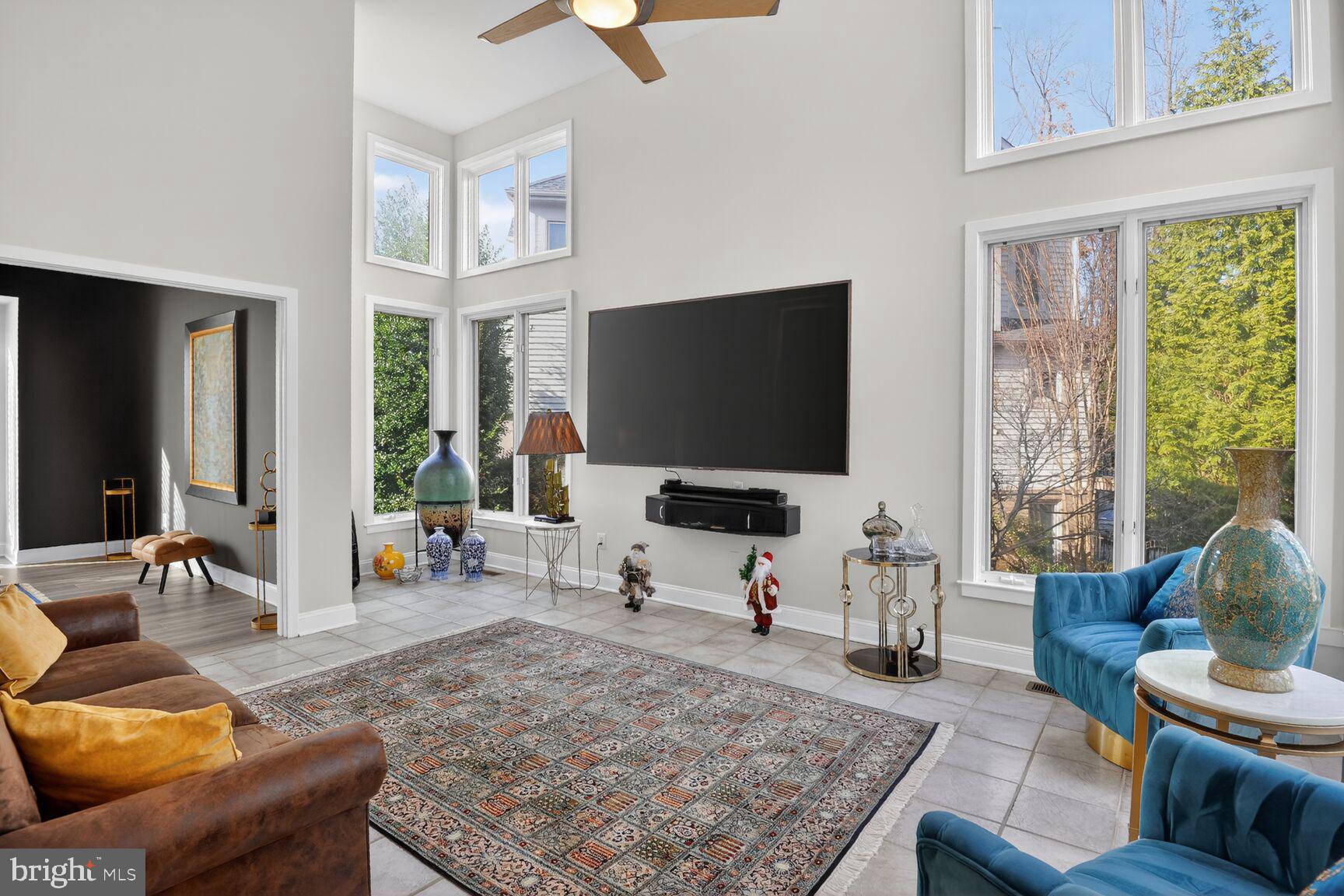 RESTON - Residential