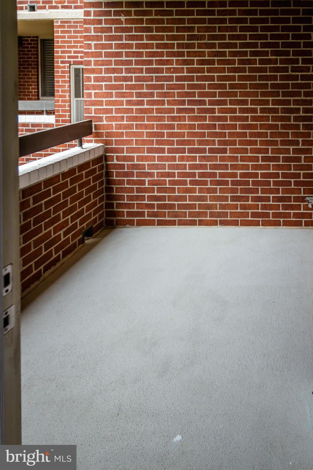 THE WILLIAMSBURG - Residential