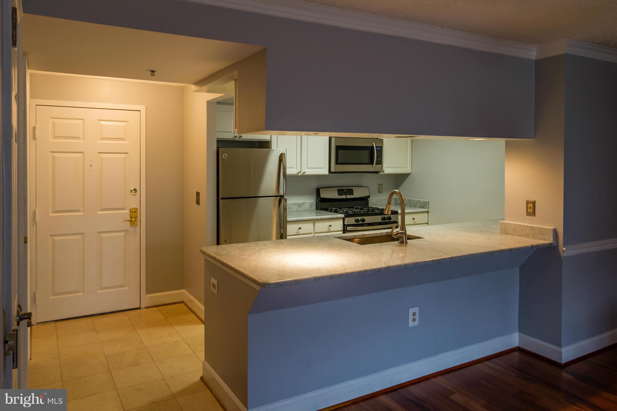 THE WILLIAMSBURG - Residential