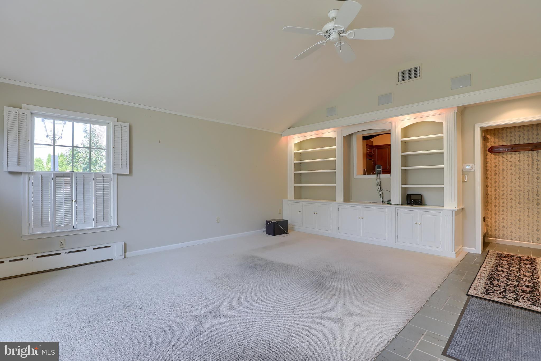 LINCOLN PARK - Residential