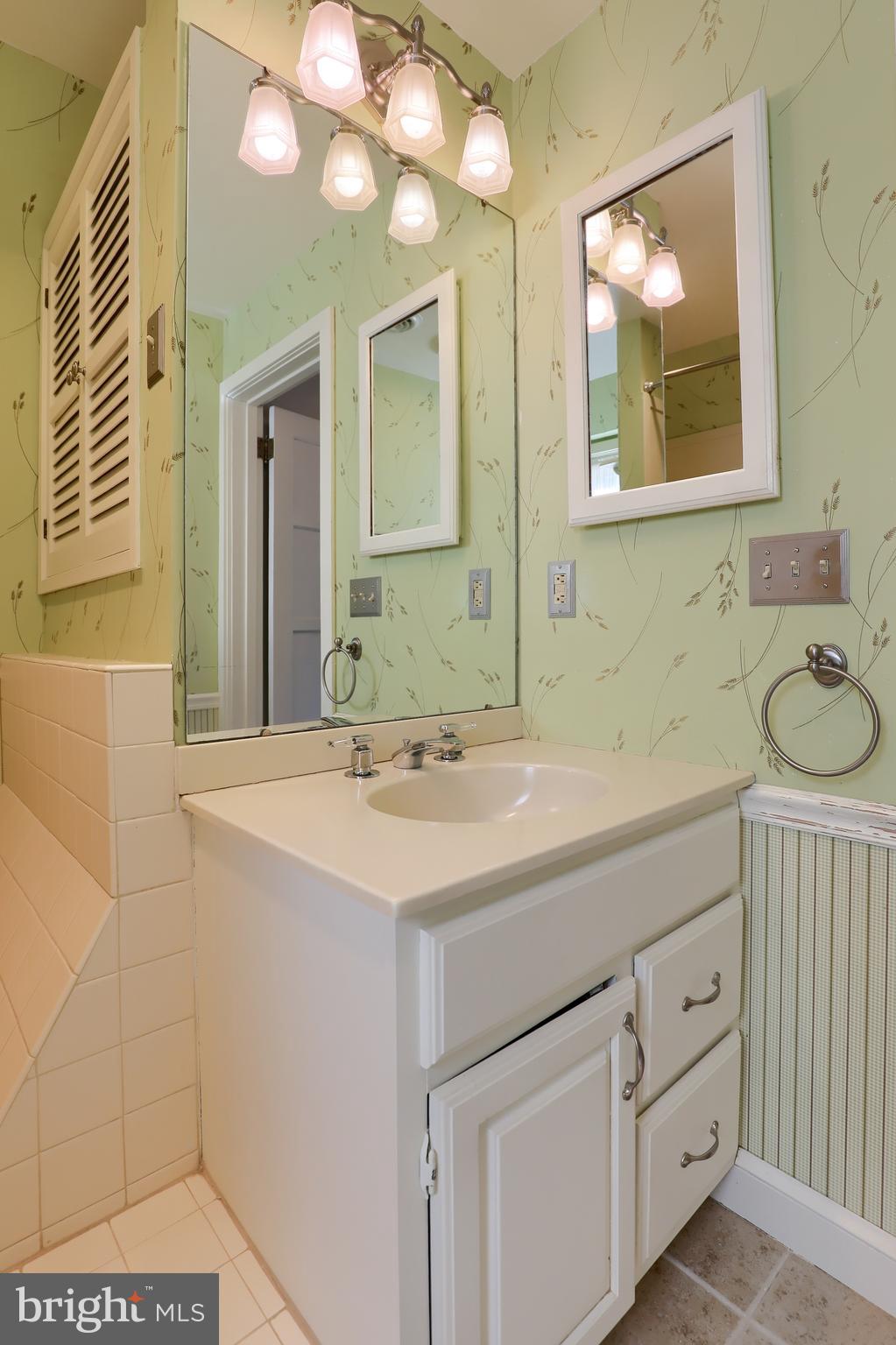 LINCOLN PARK - Residential