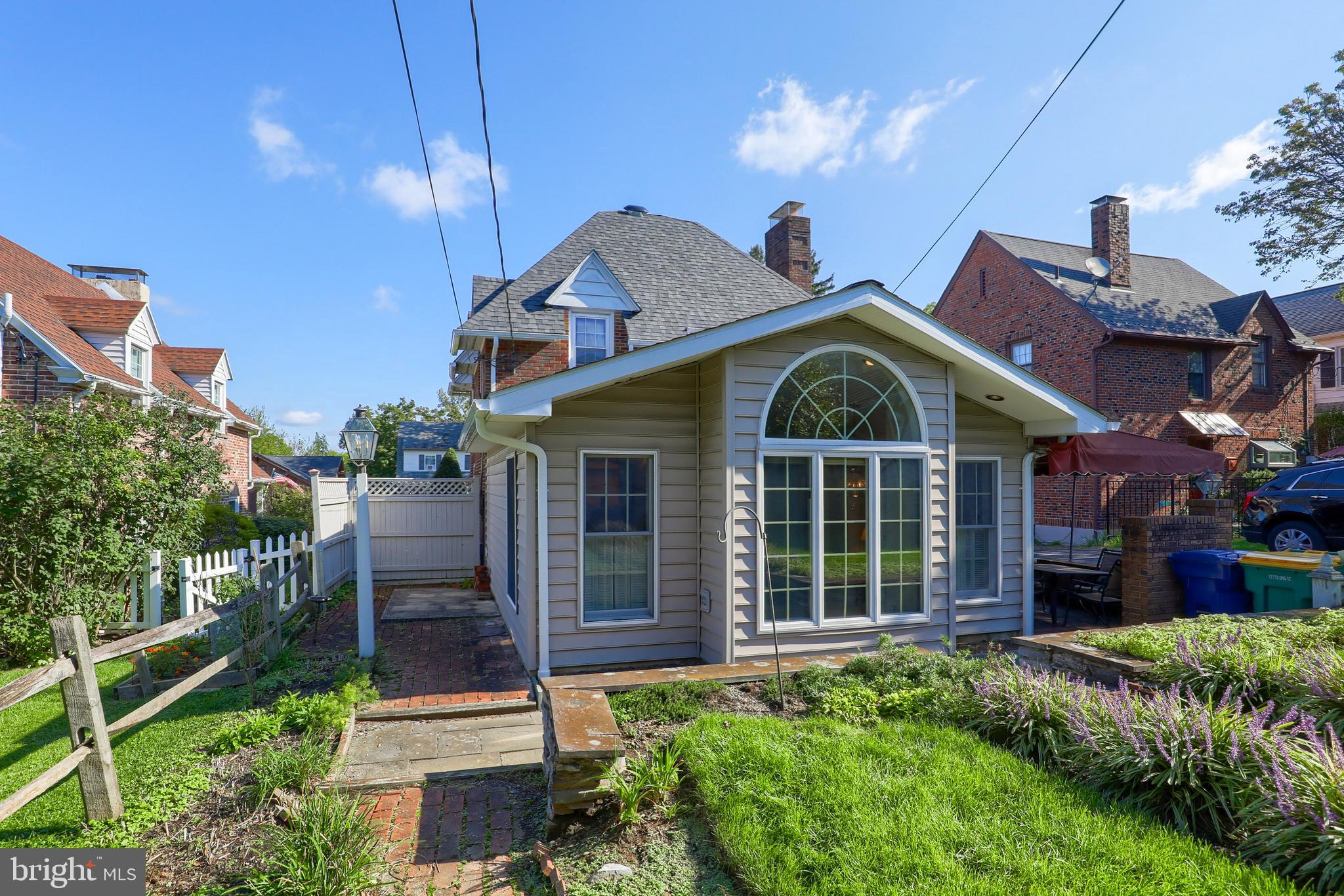 LINCOLN PARK - Residential
