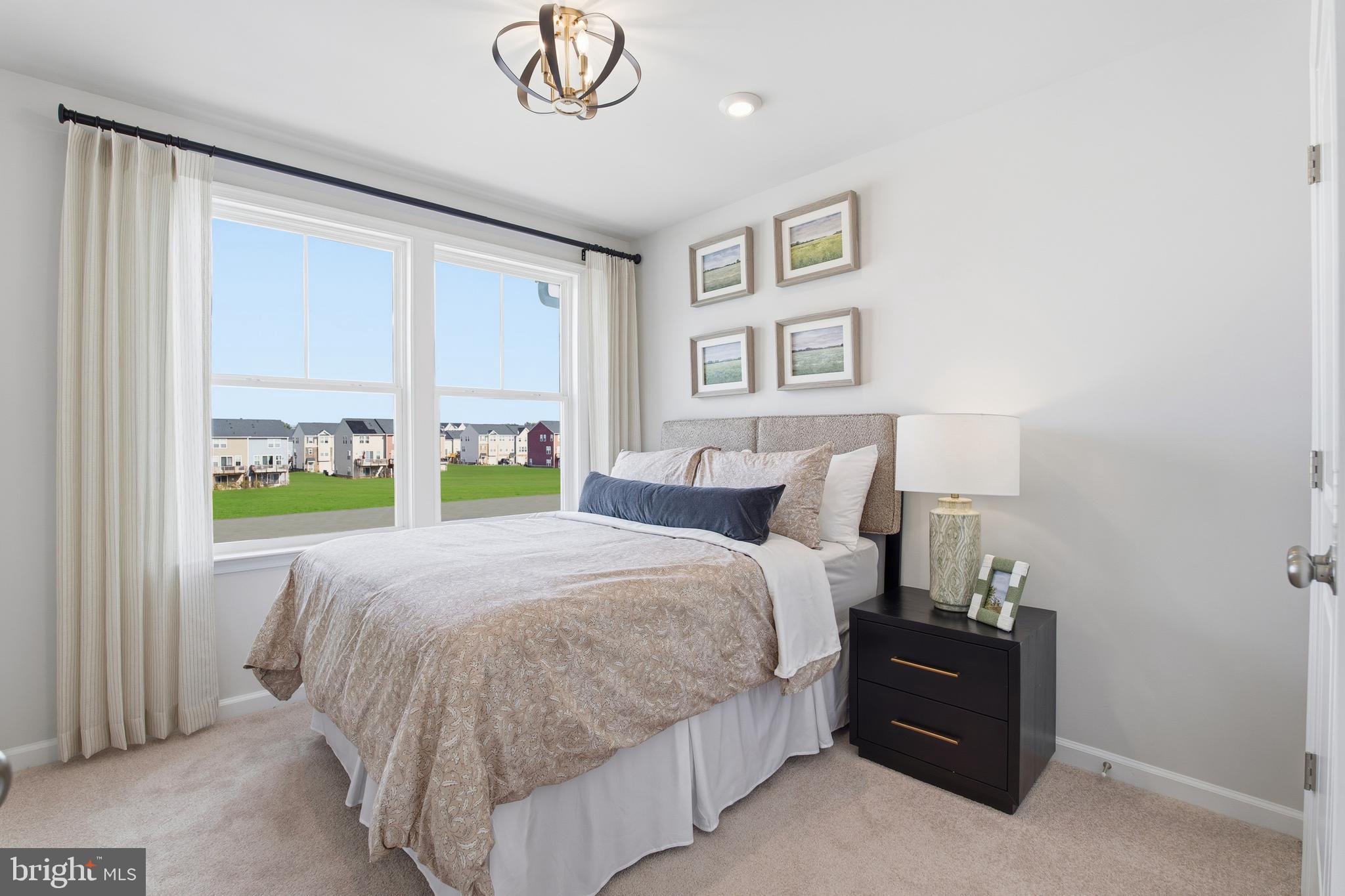 BRADLEY SQUARE - Residential