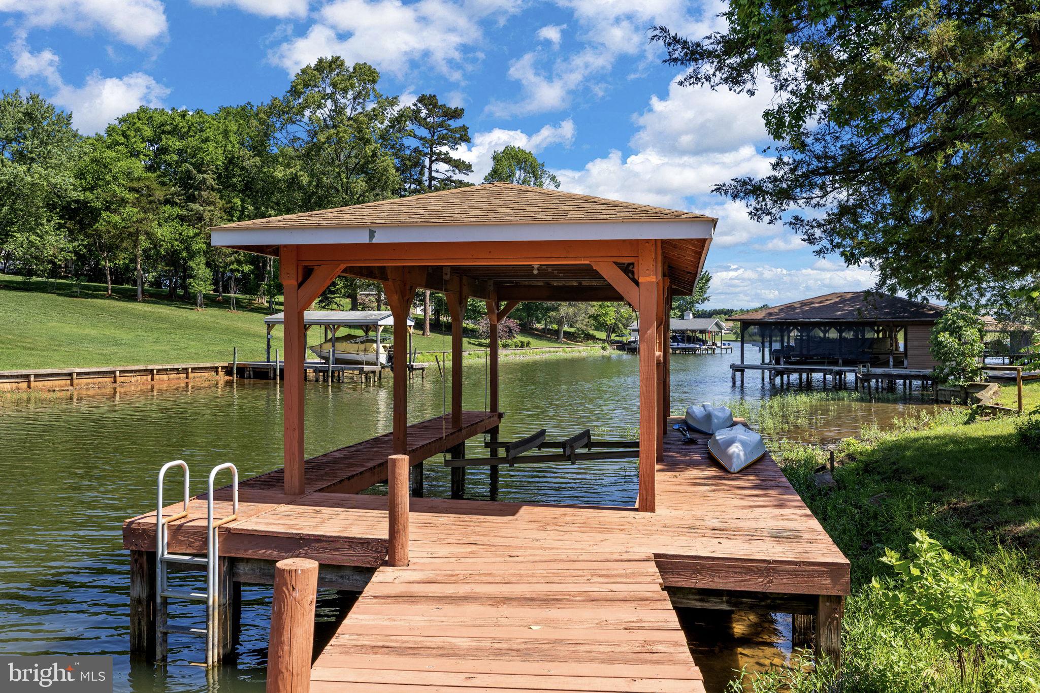 6216 BRYN LANE