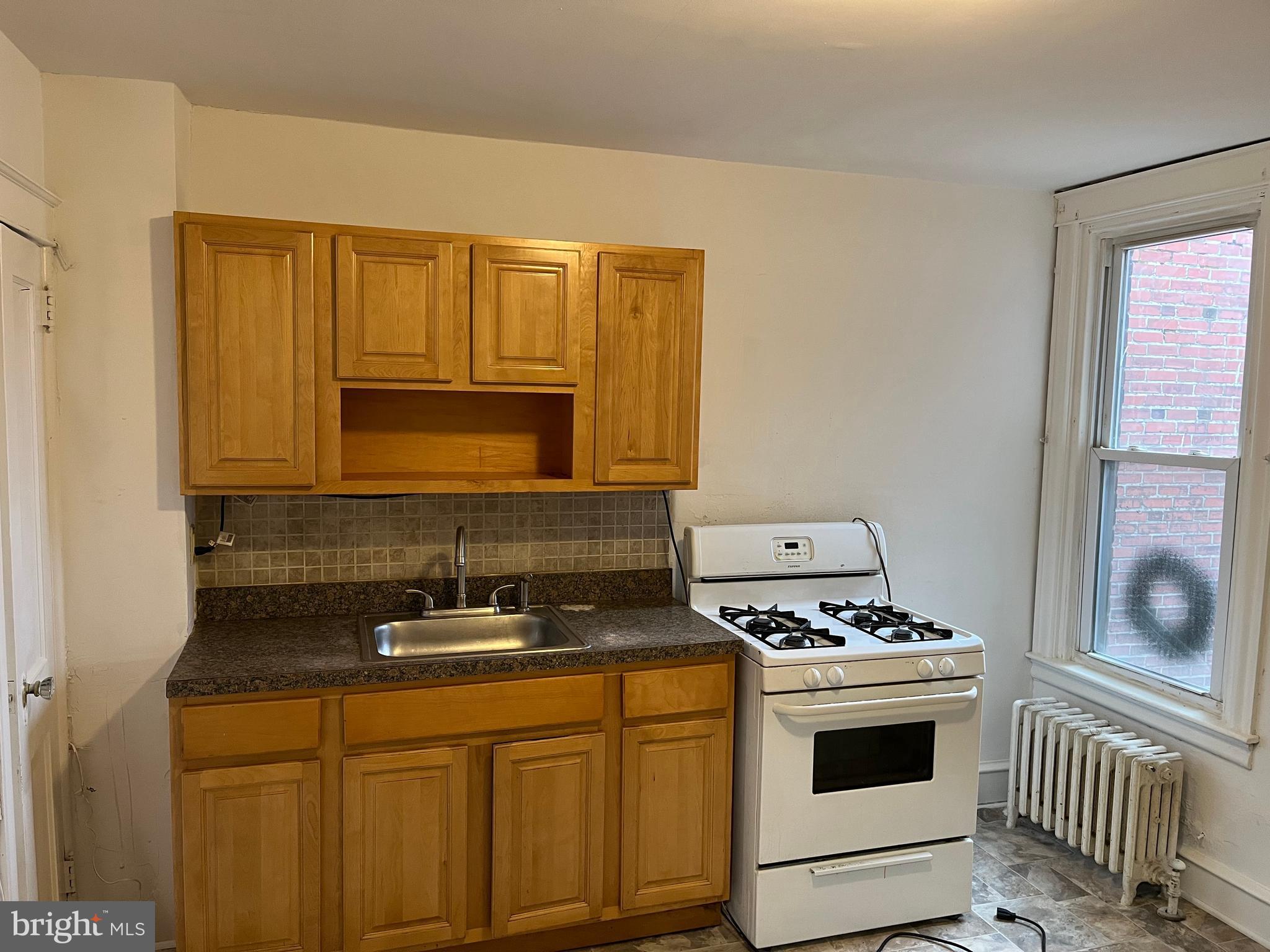 WEST OAK LANE - Residential Income