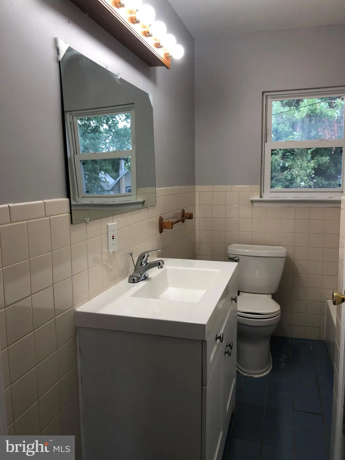 Haddon Township, New Jersey 08107, United States, 3 Bedrooms Bedrooms, ,1 BathroomBathrooms,Residential,Contingent,162113