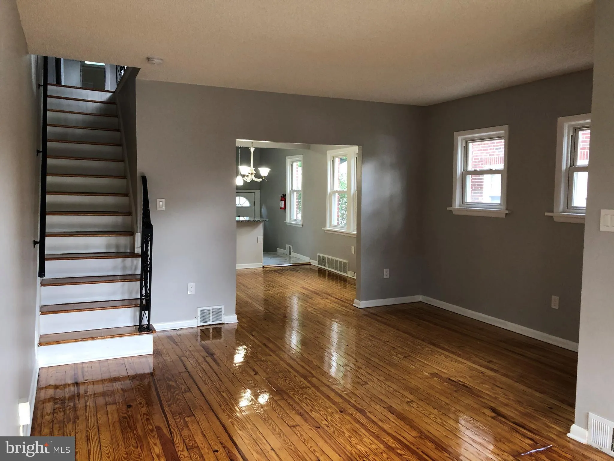 Haddon Township, New Jersey 08107, United States, 3 Bedrooms Bedrooms, ,1 BathroomBathrooms,Residential,Contingent,162113