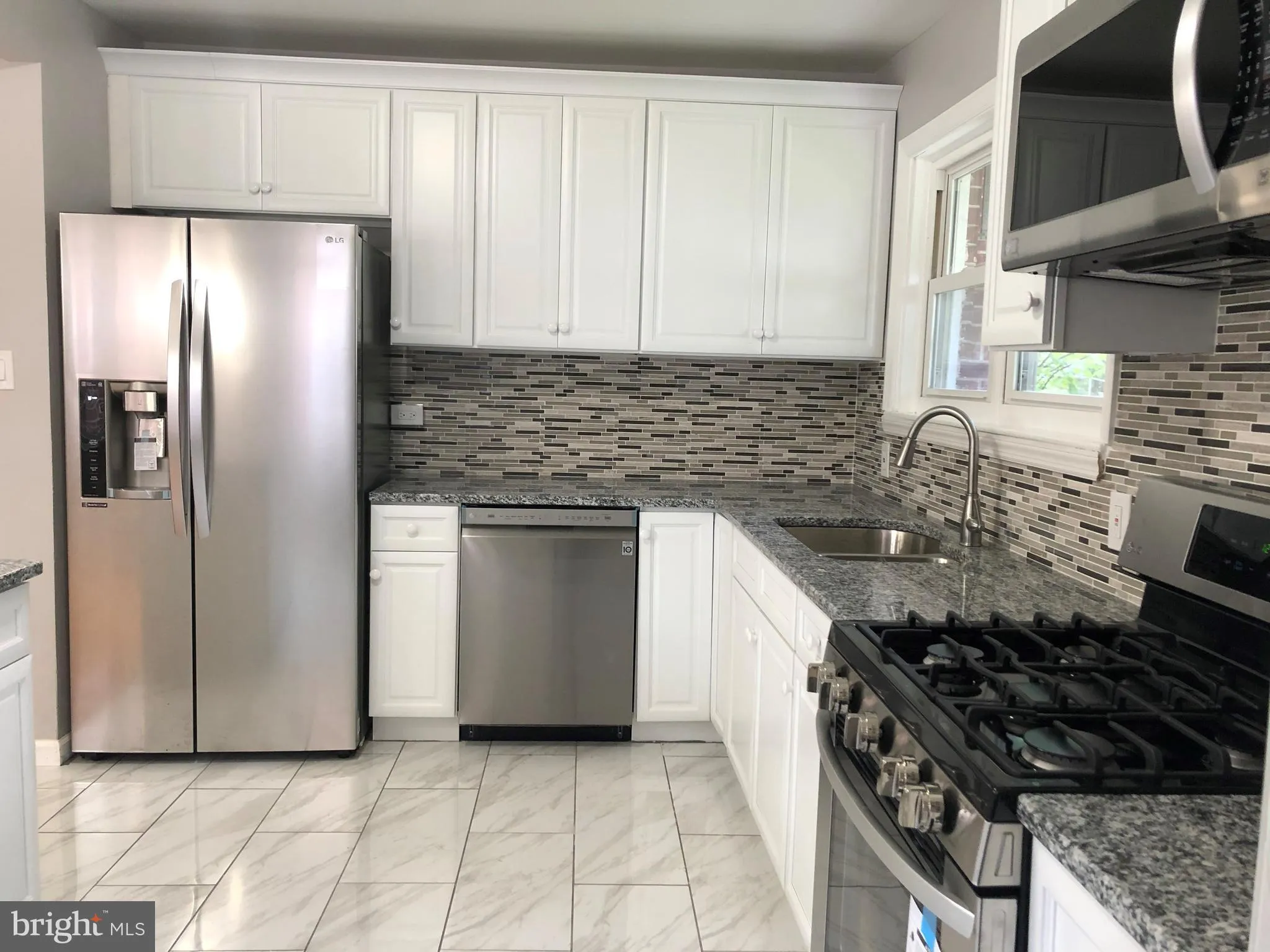 Haddon Township, New Jersey 08107, United States, 3 Bedrooms Bedrooms, ,1 BathroomBathrooms,Residential,Contingent,162113