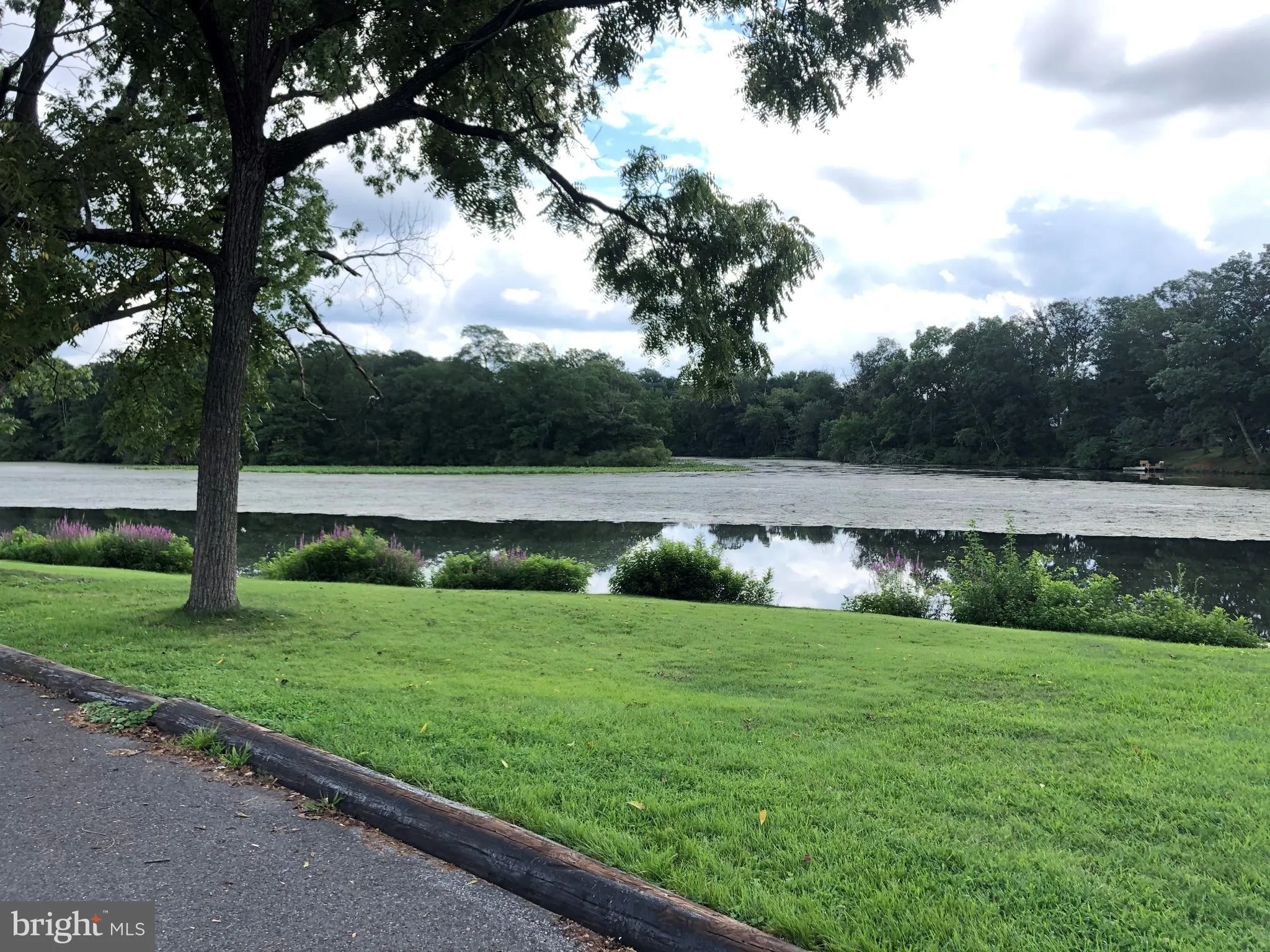 Haddon Township, New Jersey 08107, United States, 3 Bedrooms Bedrooms, ,1 BathroomBathrooms,Residential,Contingent,162113