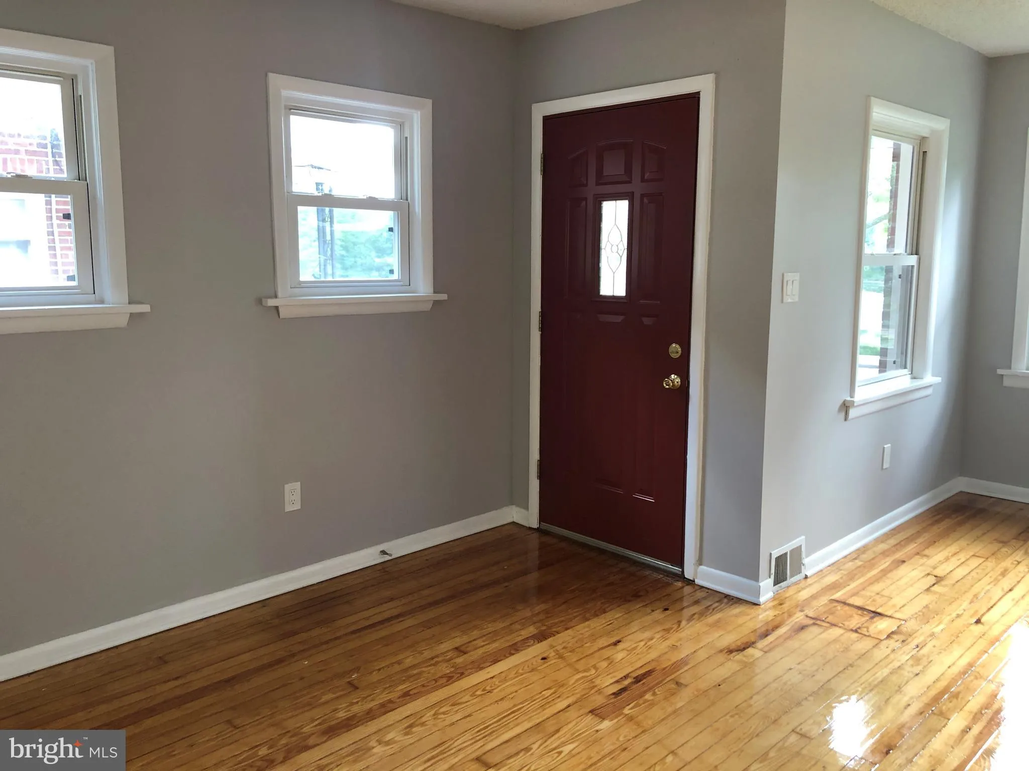 Haddon Township, New Jersey 08107, United States, 3 Bedrooms Bedrooms, ,1 BathroomBathrooms,Residential,Contingent,162113