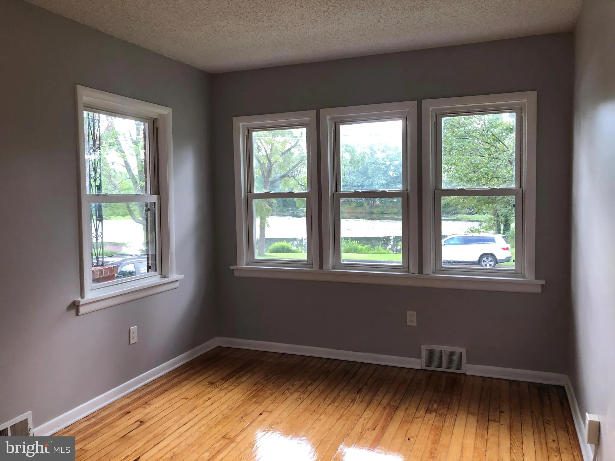 Haddon Township, New Jersey 08107, United States, 3 Bedrooms Bedrooms, ,1 BathroomBathrooms,Residential,Contingent,162113