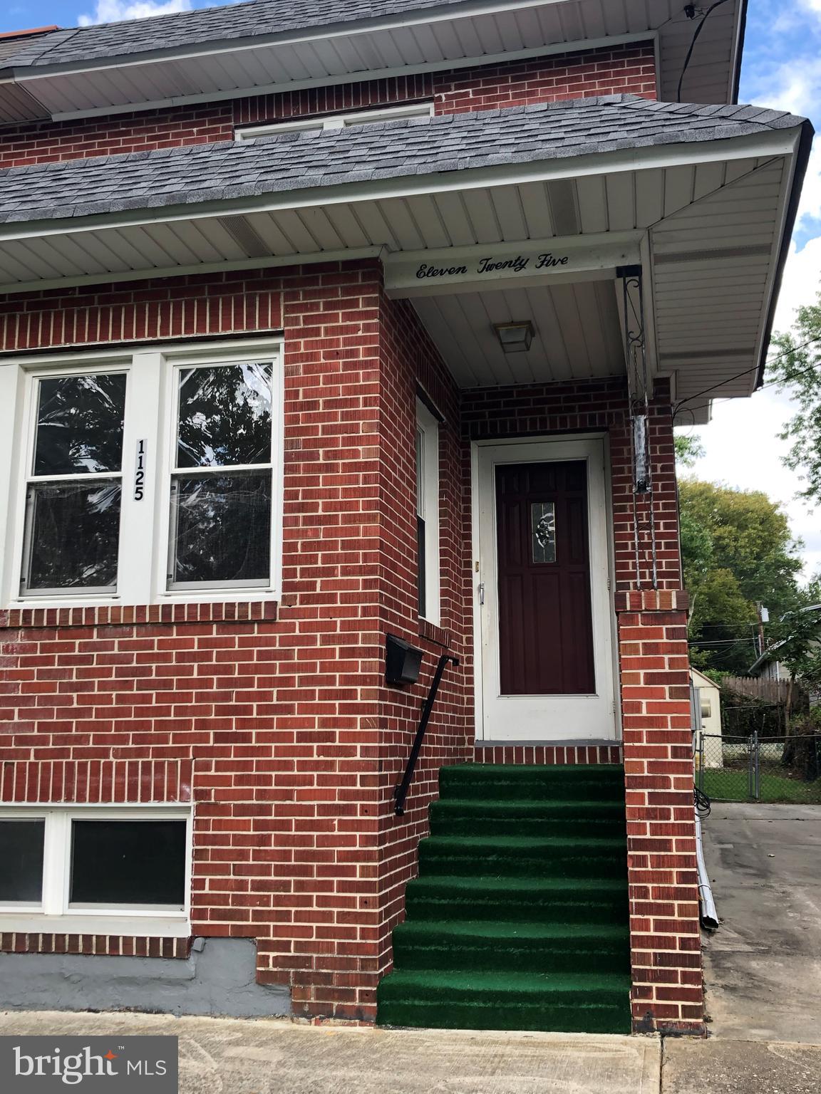 1125 WALNUT AVENUE