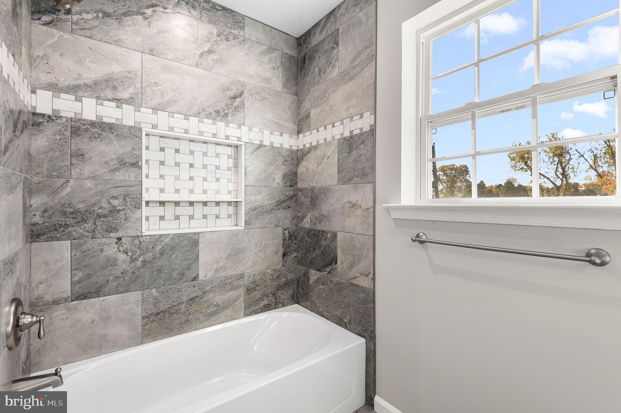 TREVOSE HGTS - Residential