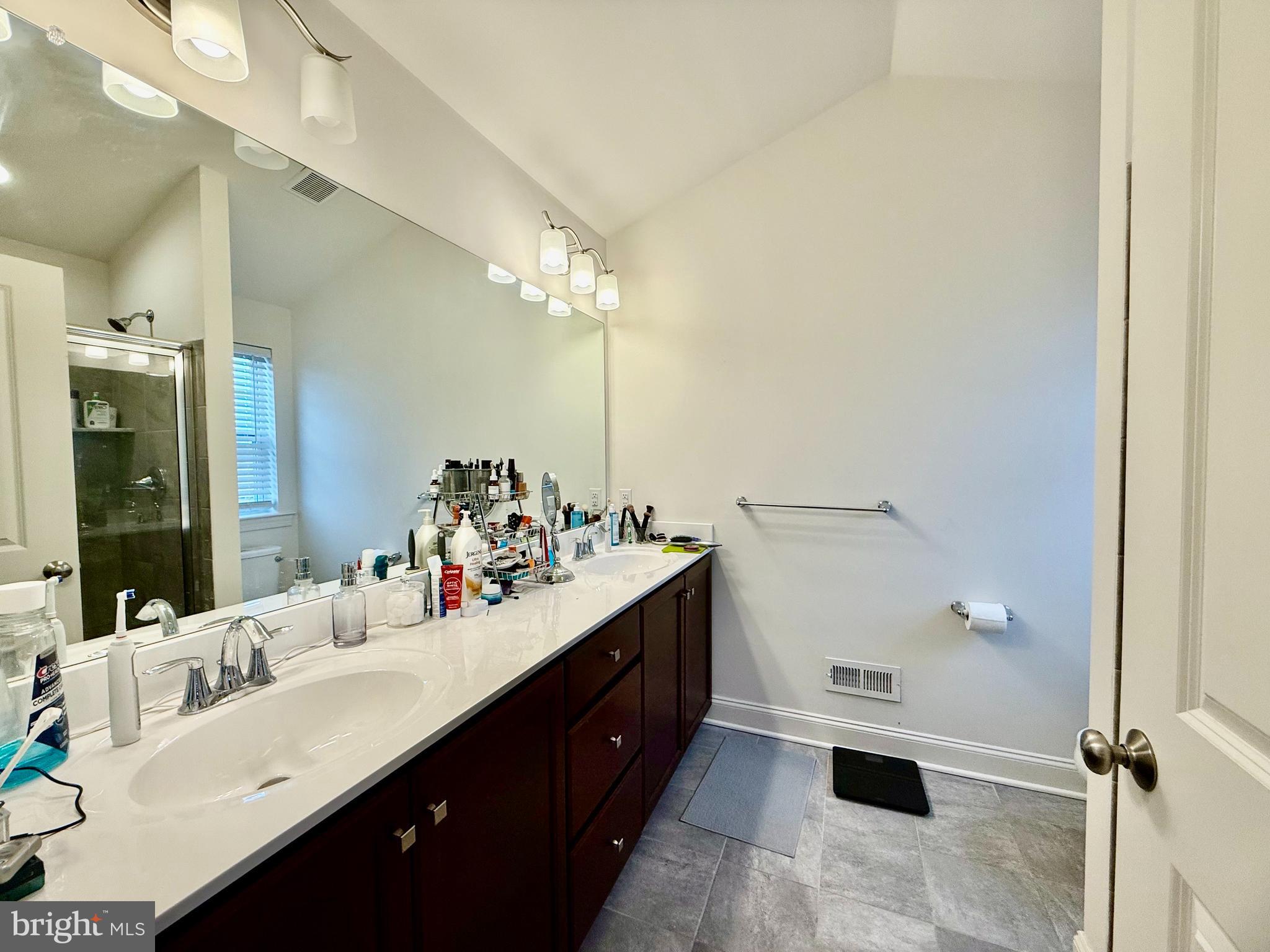 EVERLEIGH - Residential Lease