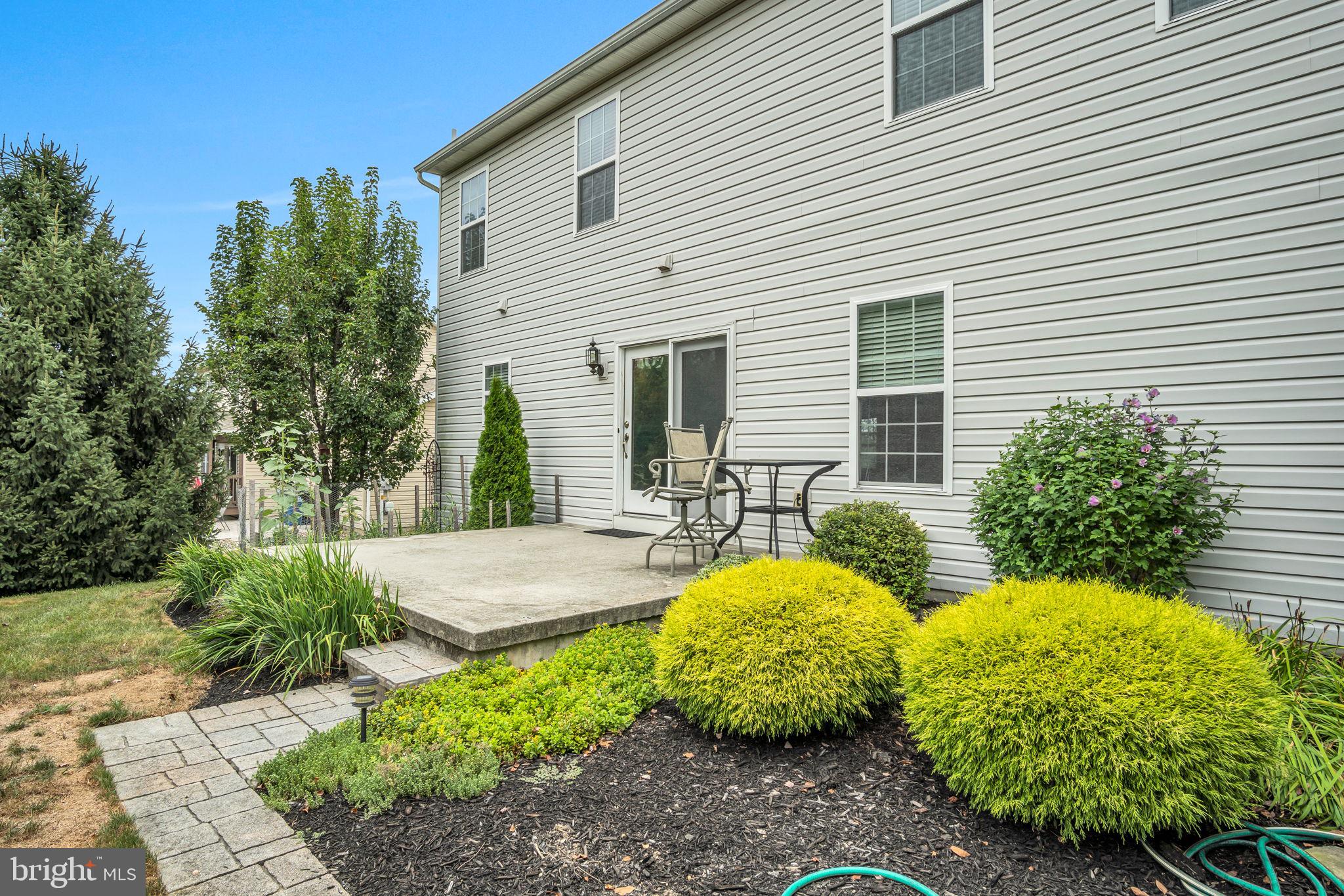 215 WEST VIEW