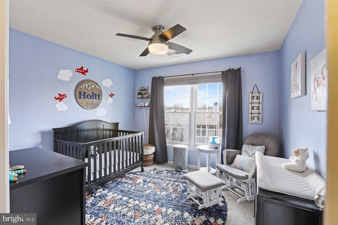 POTOMAC LAKES - Residential