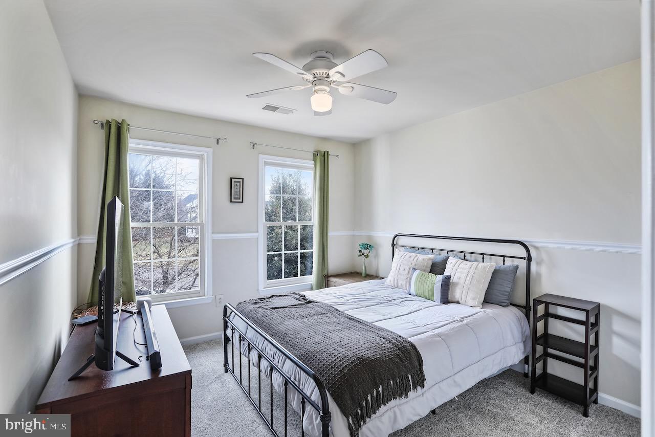 POTOMAC LAKES - Residential