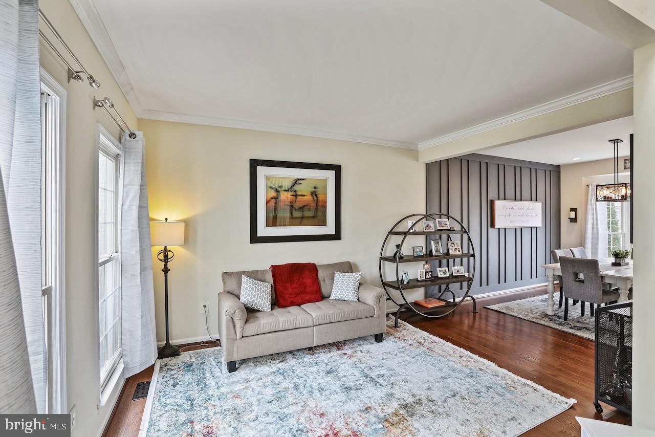 POTOMAC LAKES - Residential