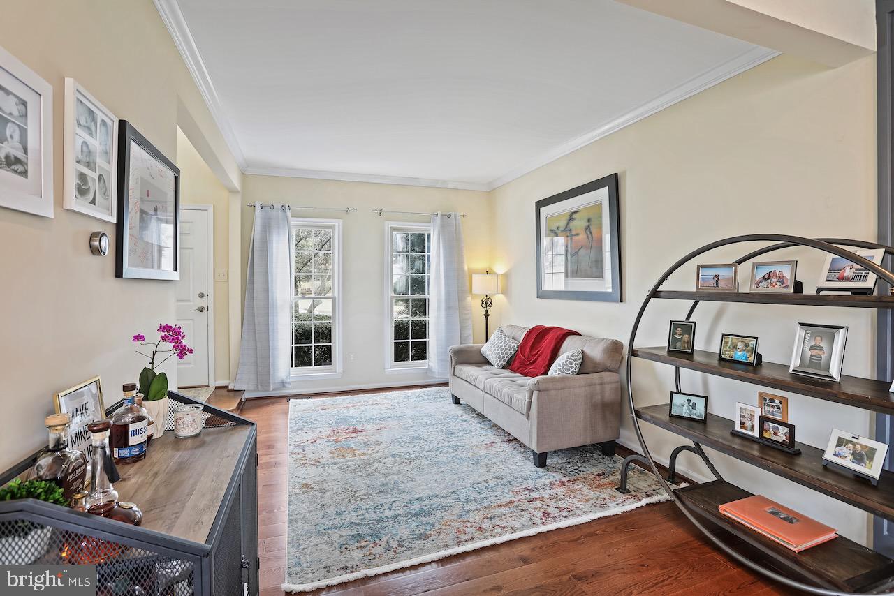 POTOMAC LAKES - Residential