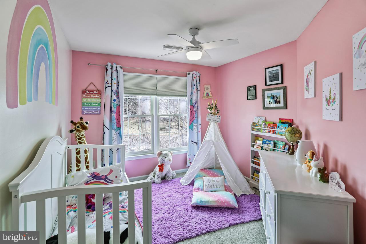 POTOMAC LAKES - Residential