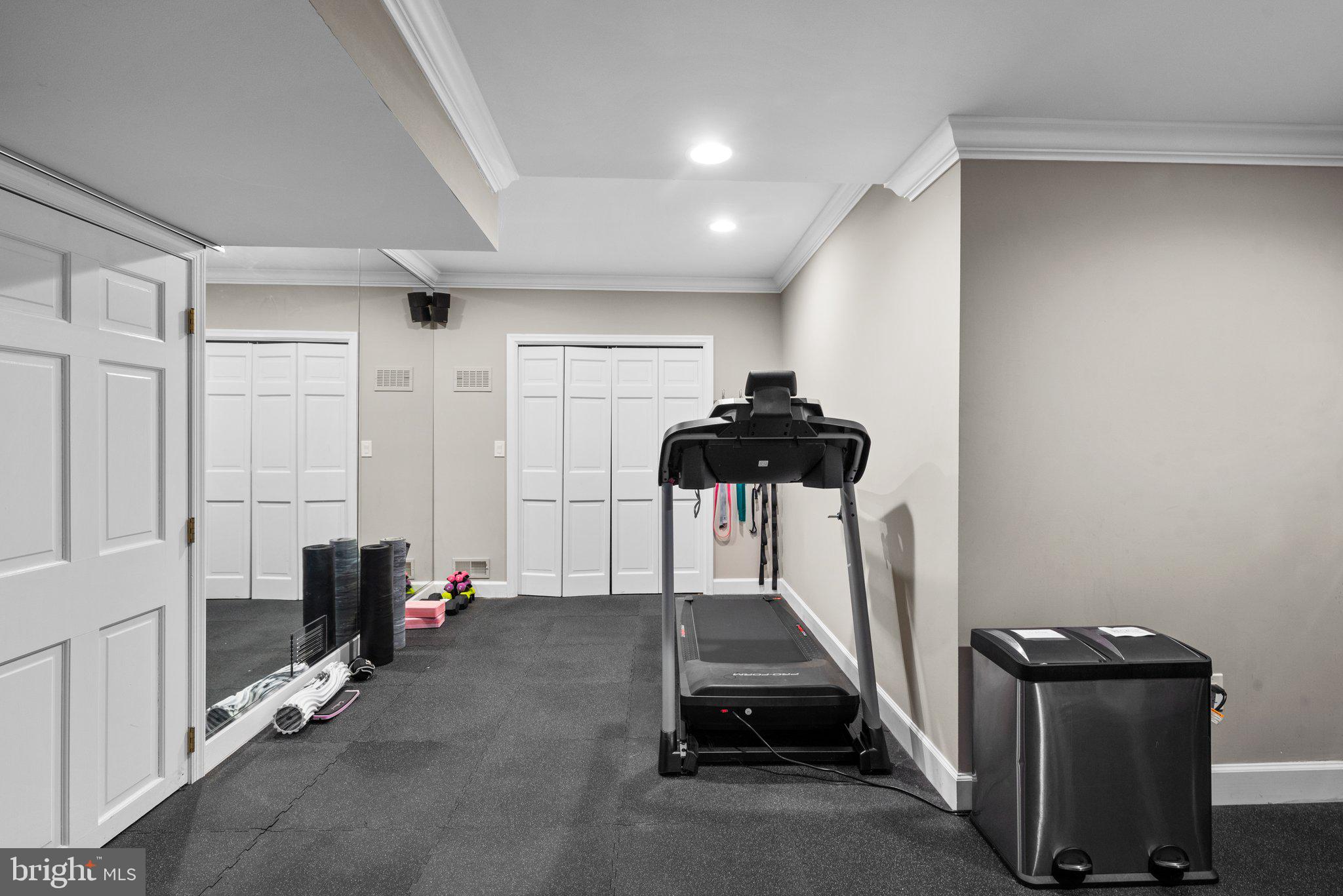 SEVERNA PARK - Residential