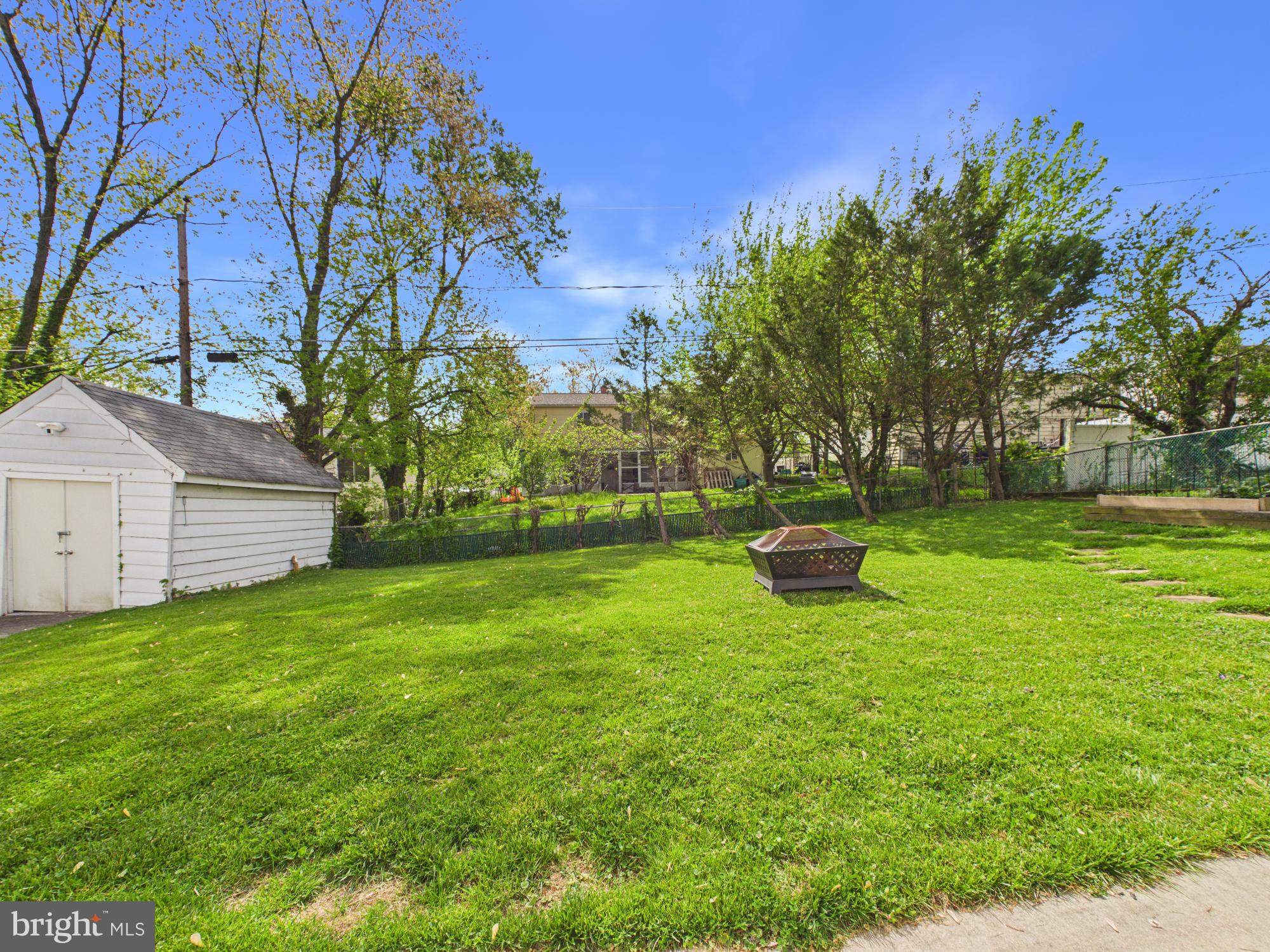 BLACKTHORN - Residential