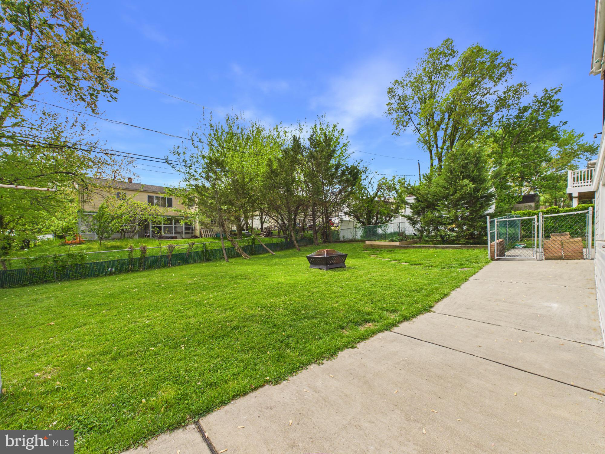 BLACKTHORN - Residential
