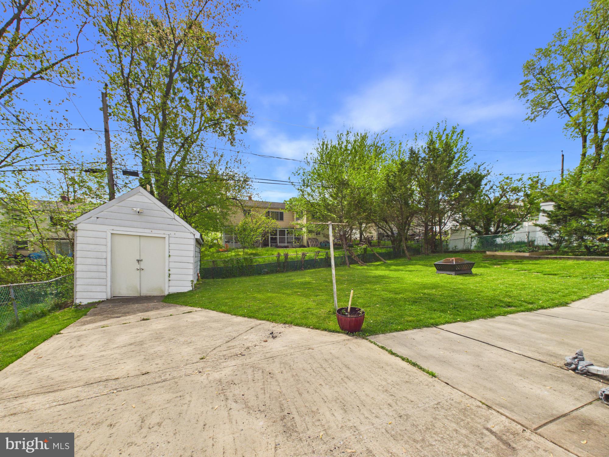 BLACKTHORN - Residential