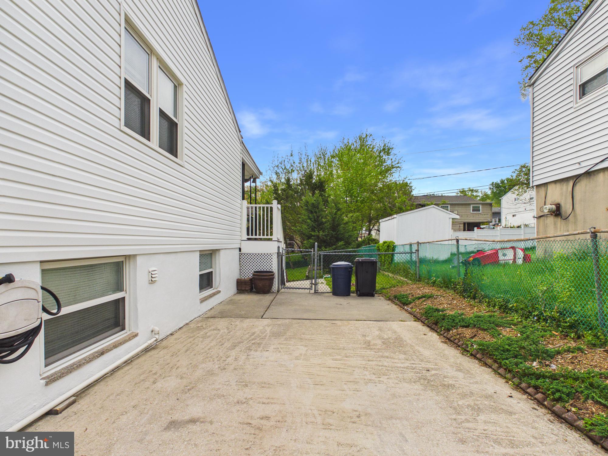 BLACKTHORN - Residential