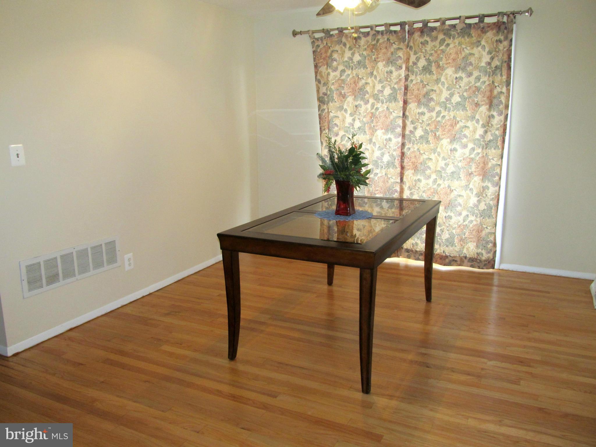 HILLSIDE ACRES - Residential