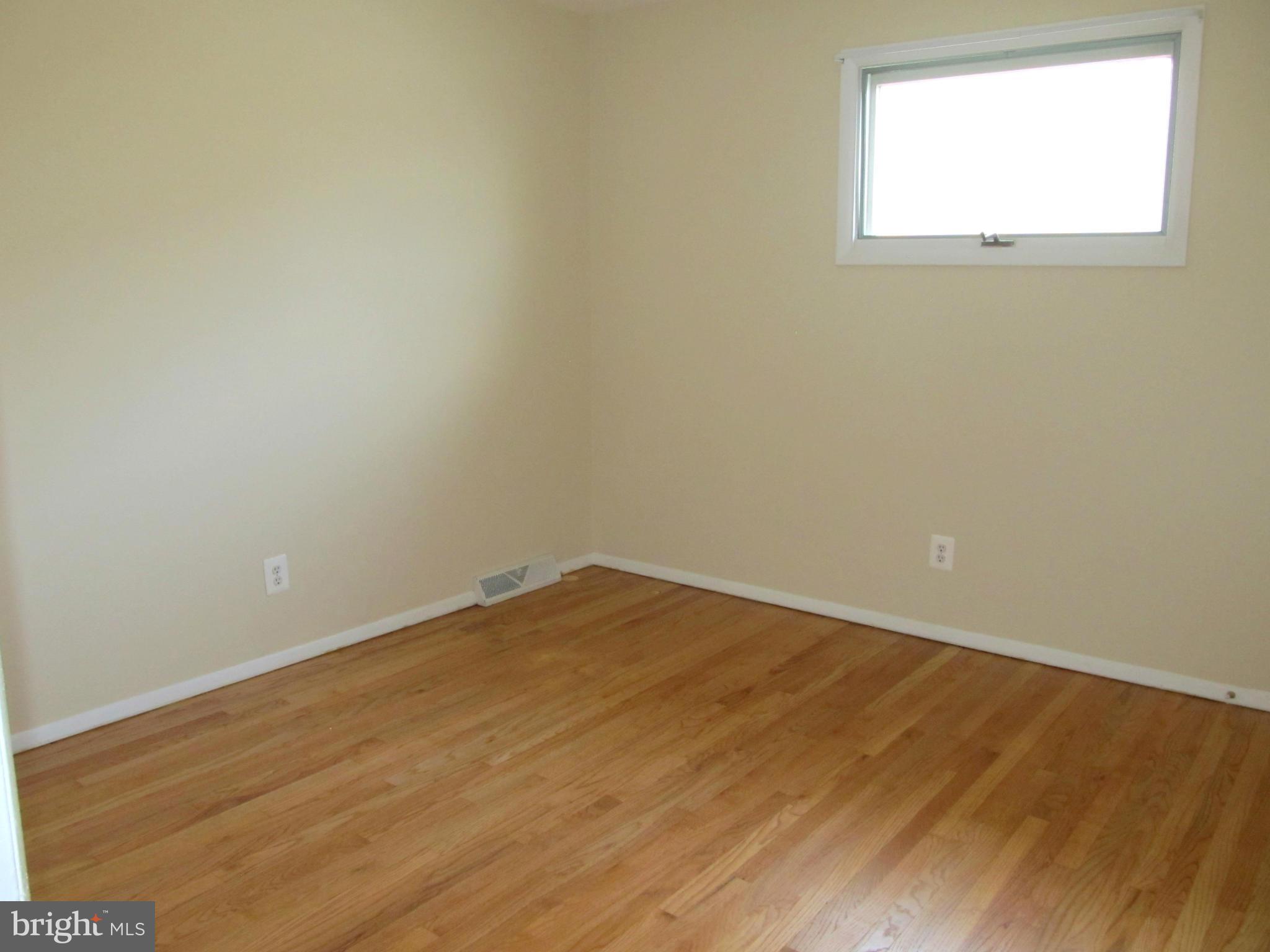 HILLSIDE ACRES - Residential