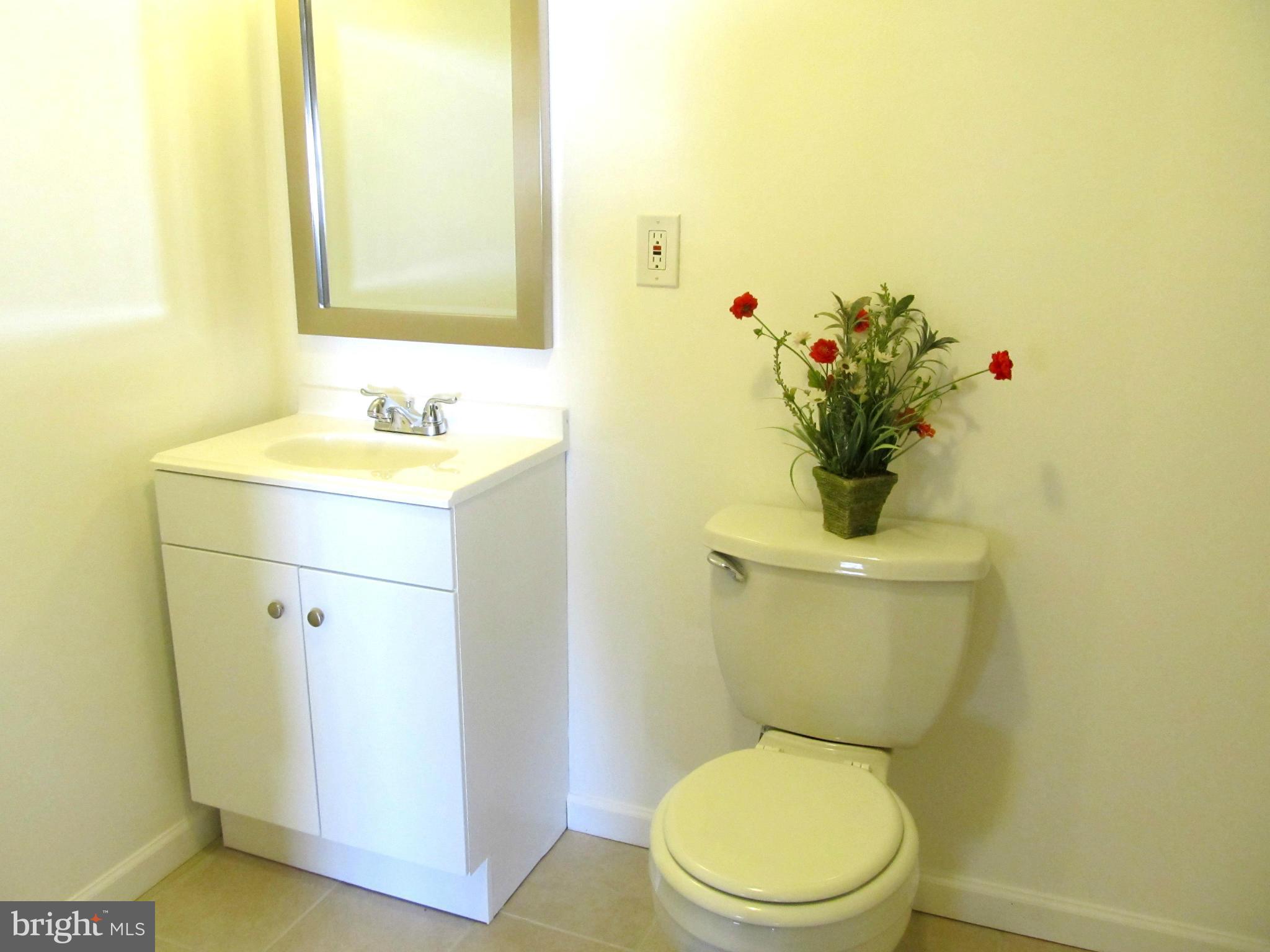 HILLSIDE ACRES - Residential