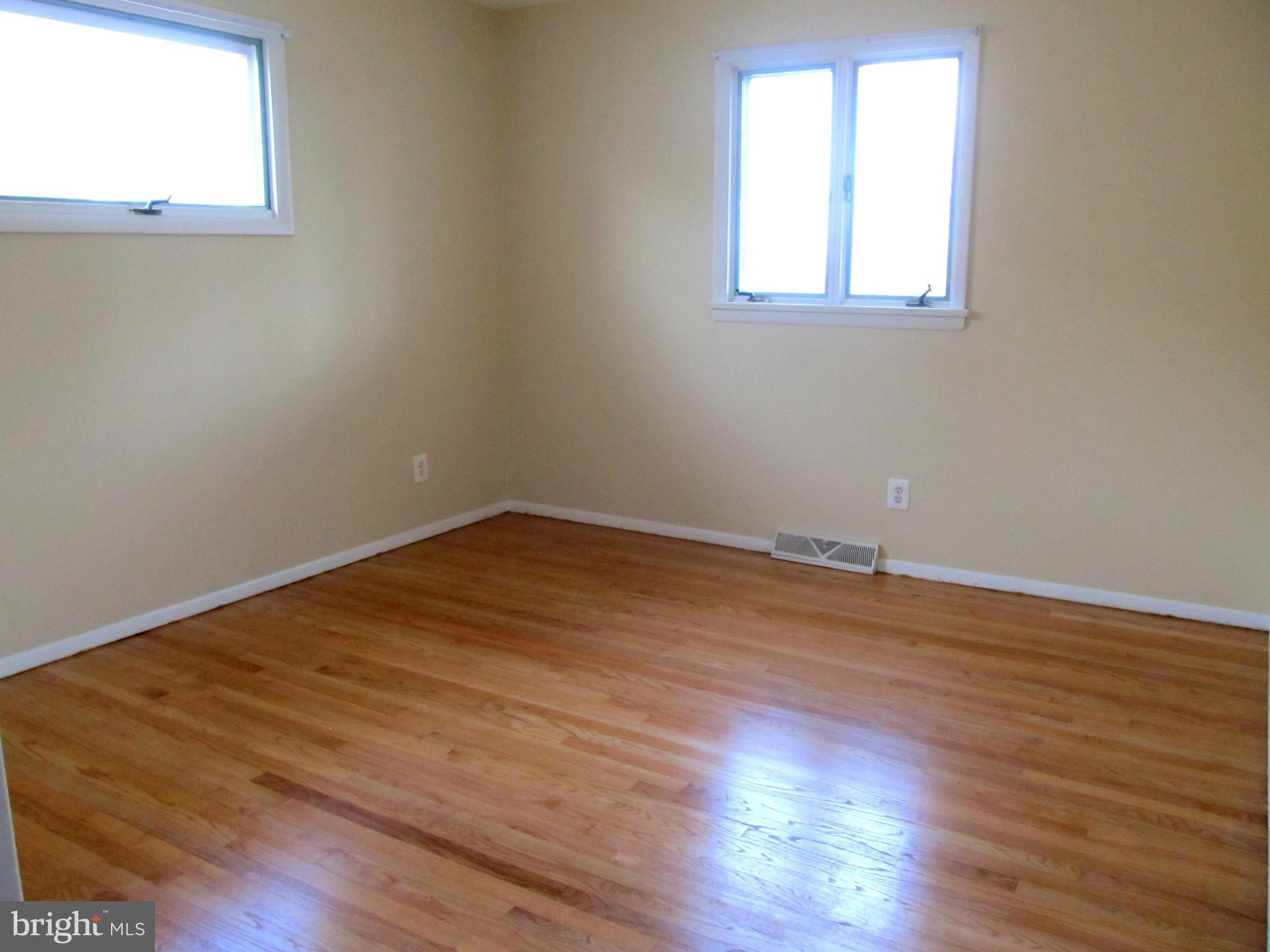 HILLSIDE ACRES - Residential