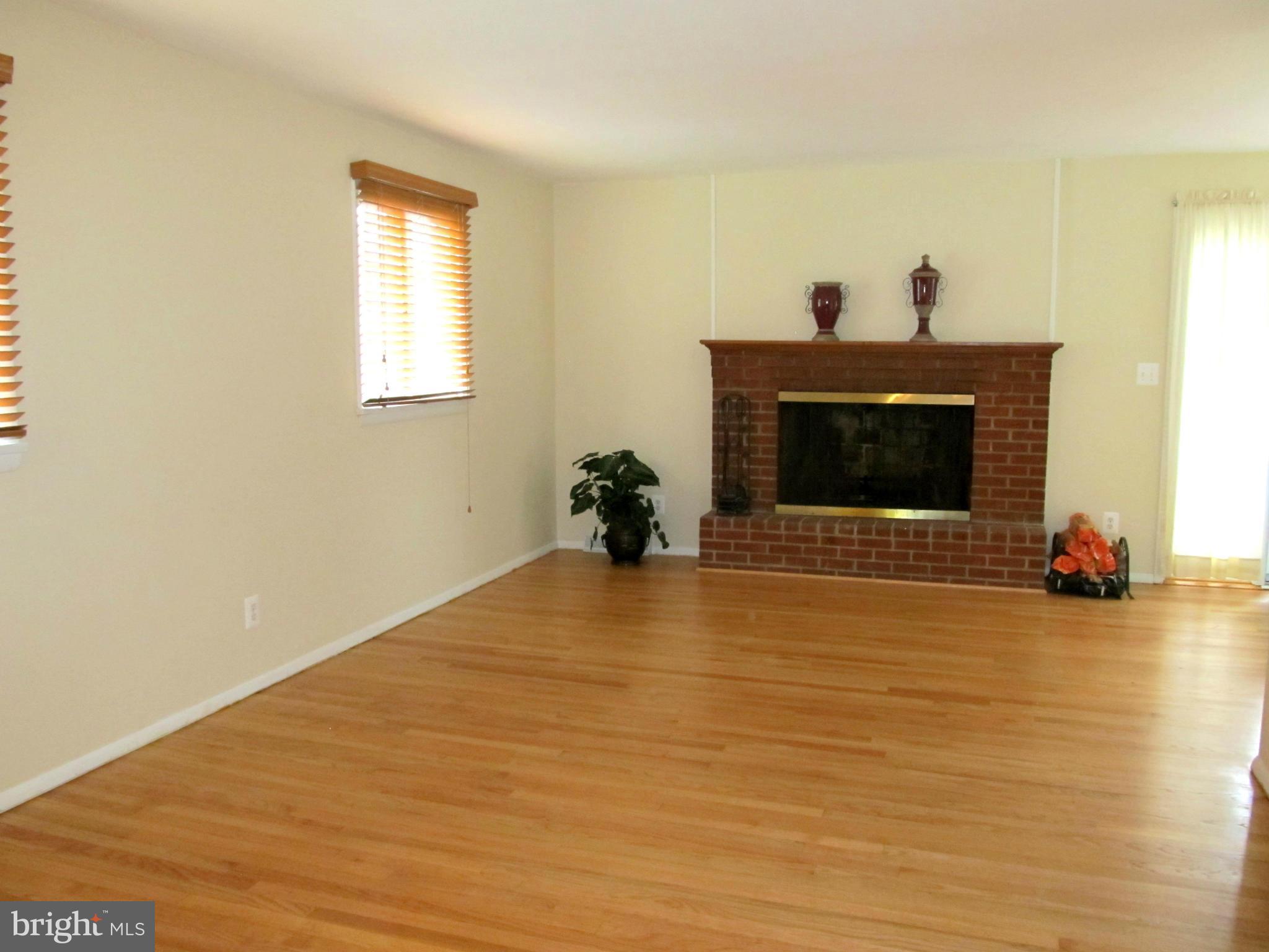 HILLSIDE ACRES - Residential