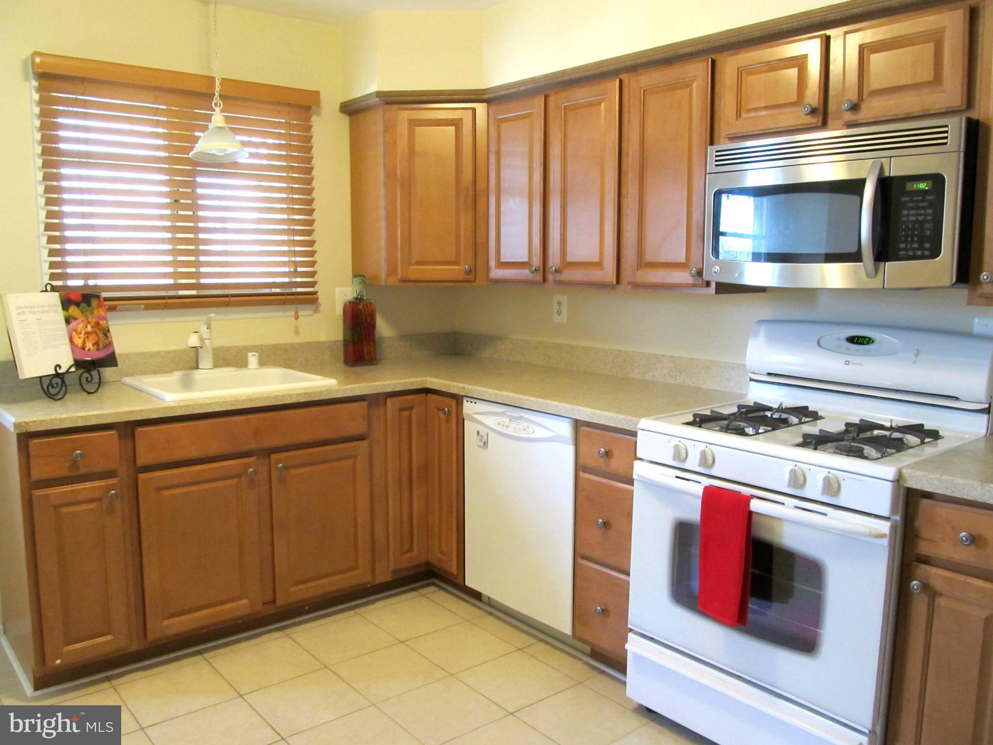 HILLSIDE ACRES - Residential