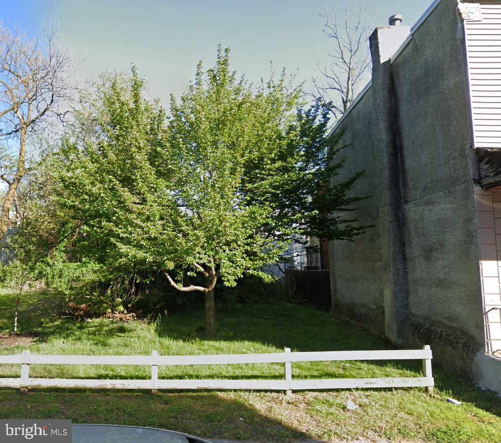 Vacant Lot for Sale! 6048 Upland Street.
Rare opportunity to own an 841 sq ft flat, buildable lot in a well-established neighborhood. Perfect for a small residential project or investment. Located on a quiet street with easy access to transit, schools, parks, and local amenities.
NOTE: The property will be sold in AS-IS condition. The buyer is responsible for U&O.